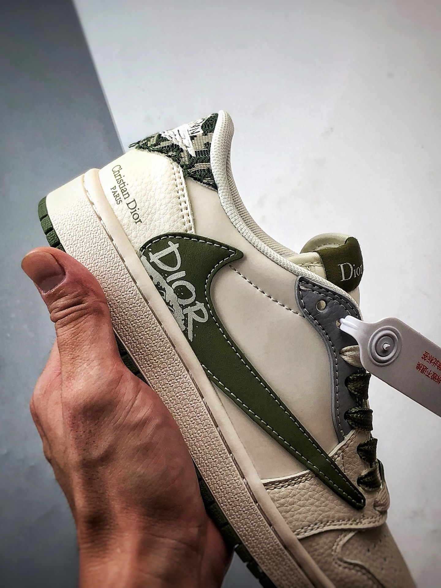 Air Jordan 1 Low OG ”高端定制” 迪奥米白绿倒钩 QW5088-203-莆田鞋,莆田鞋货源,高仿鞋,高仿鞋货源,安福档口,莆田高仿鞋,莆田鞋批发,高仿鞋批发,莆田高仿运动鞋,高仿运动鞋,莆田运动鞋 Air Jordan 1 Low OG ”高端定制” 迪奥米白绿倒钩 QW5088-203