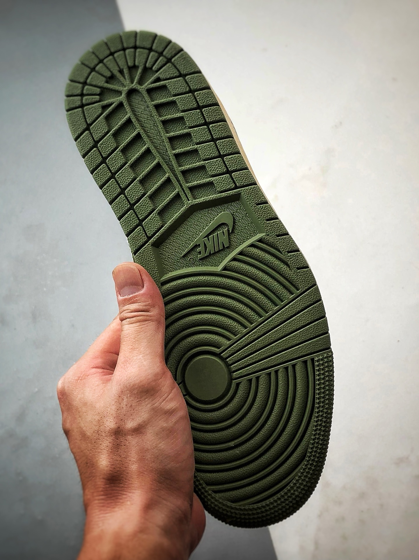 Air Jordan 1 Low OG ”高端定制” 迪奥米白绿倒钩 QW5088-203-莆田鞋,莆田鞋货源,高仿鞋,高仿鞋货源,安福档口,莆田高仿鞋,莆田鞋批发,高仿鞋批发,莆田高仿运动鞋,高仿运动鞋,莆田运动鞋 Air Jordan 1 Low OG ”高端定制” 迪奥米白绿倒钩 QW5088-203