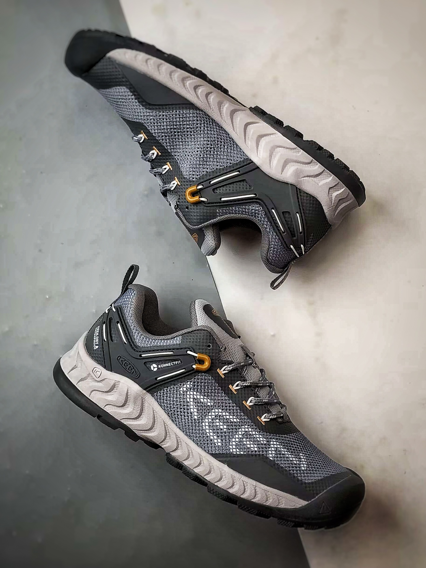 Keen Nxis Evo 灰色 舒适防滑耐磨低帮徒步鞋-莆田鞋,莆田鞋货源,高仿鞋,高仿鞋货源,安福档口,莆田高仿鞋,莆田鞋批发,高仿鞋批发,莆田高仿运动鞋,高仿运动鞋,莆田运动鞋 Keen Nxis Evo 灰色 舒适防滑耐磨低帮徒步鞋