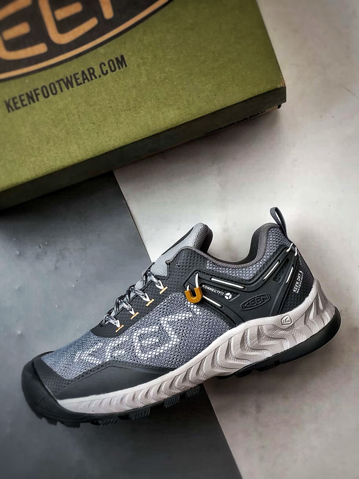 Keen Nxis Evo 灰色 舒适防滑耐磨低帮徒步鞋-莆田鞋,莆田鞋货源,高仿鞋,高仿鞋货源,安福档口,莆田高仿鞋,莆田鞋批发,高仿鞋批发,莆田高仿运动鞋,高仿运动鞋,莆田运动鞋 Keen Nxis Evo 灰色 舒适防滑耐磨低帮徒步鞋