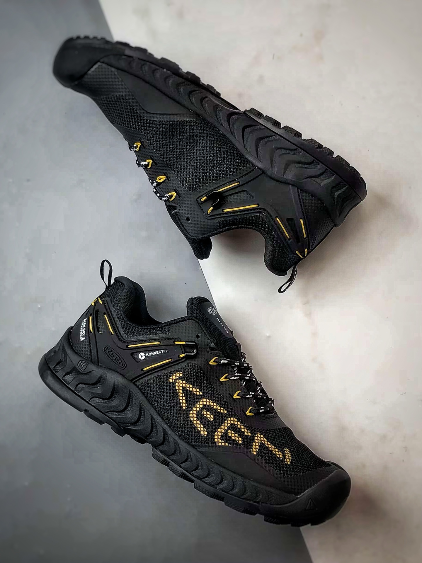 210 Keen Nxis Evo 黑色 舒适防滑耐磨低帮徒步鞋
