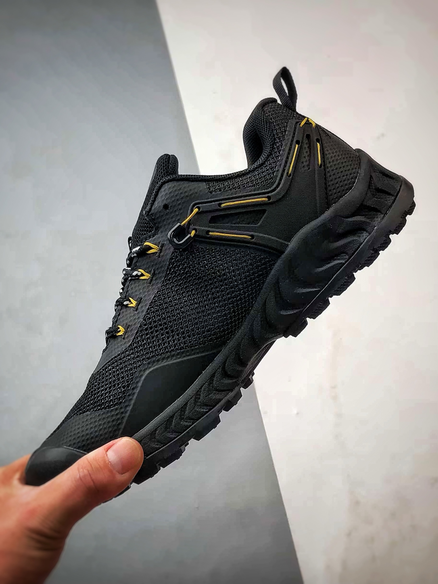 210 Keen Nxis Evo 黑色 舒适防滑耐磨低帮徒步鞋