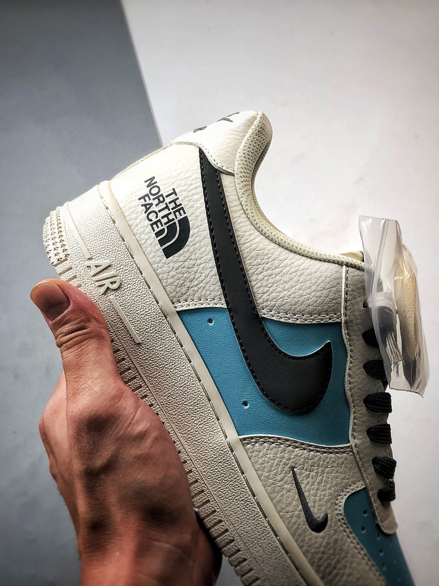 TNF x Air Force 1 Low 米蓝黑钩 CS5288-026-莆田鞋,莆田鞋货源,高仿鞋,高仿鞋货源,安福档口,莆田高仿鞋,莆田鞋批发,高仿鞋批发,莆田高仿运动鞋,高仿运动鞋,莆田运动鞋 TNF x Air Force 1 Low 米蓝黑钩 CS5288-026