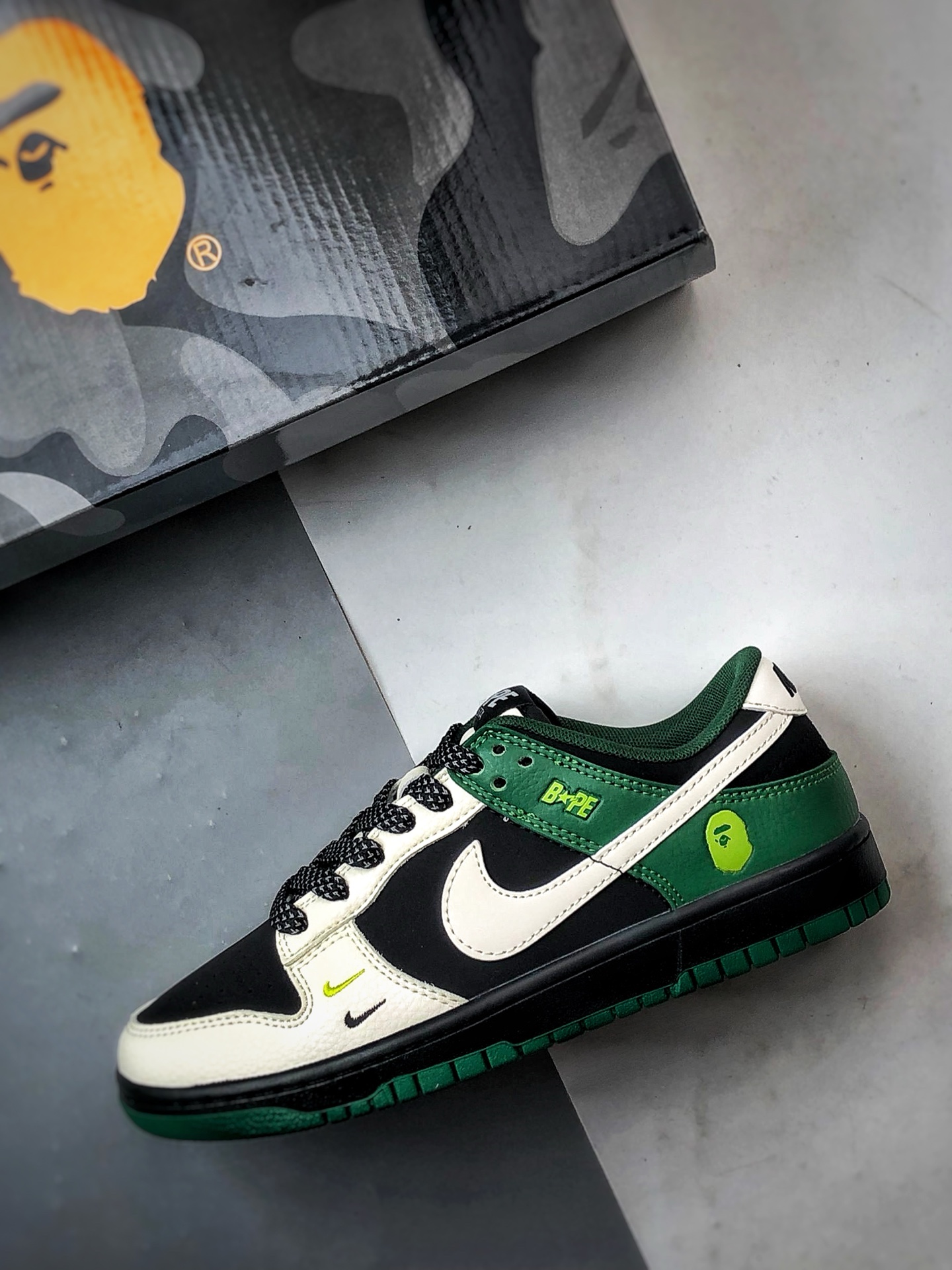 NK Dunk Low Retro ”DIY高端定制” Bape白黑绿 低帮休闲运动板鞋 QW5836-015