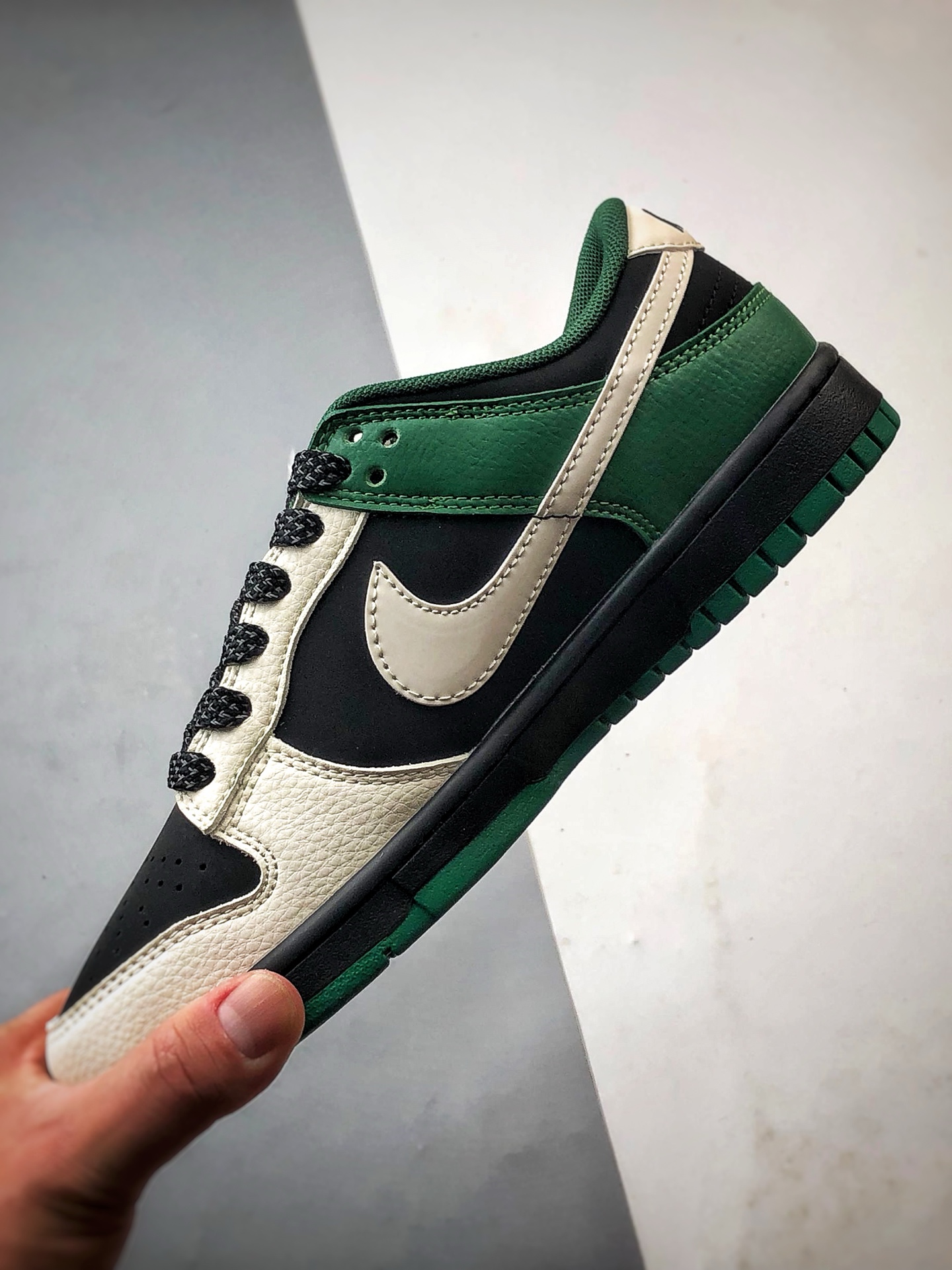 NK Dunk Low Retro ”DIY高端定制” Bape白黑绿 低帮休闲运动板鞋 QW5836-015