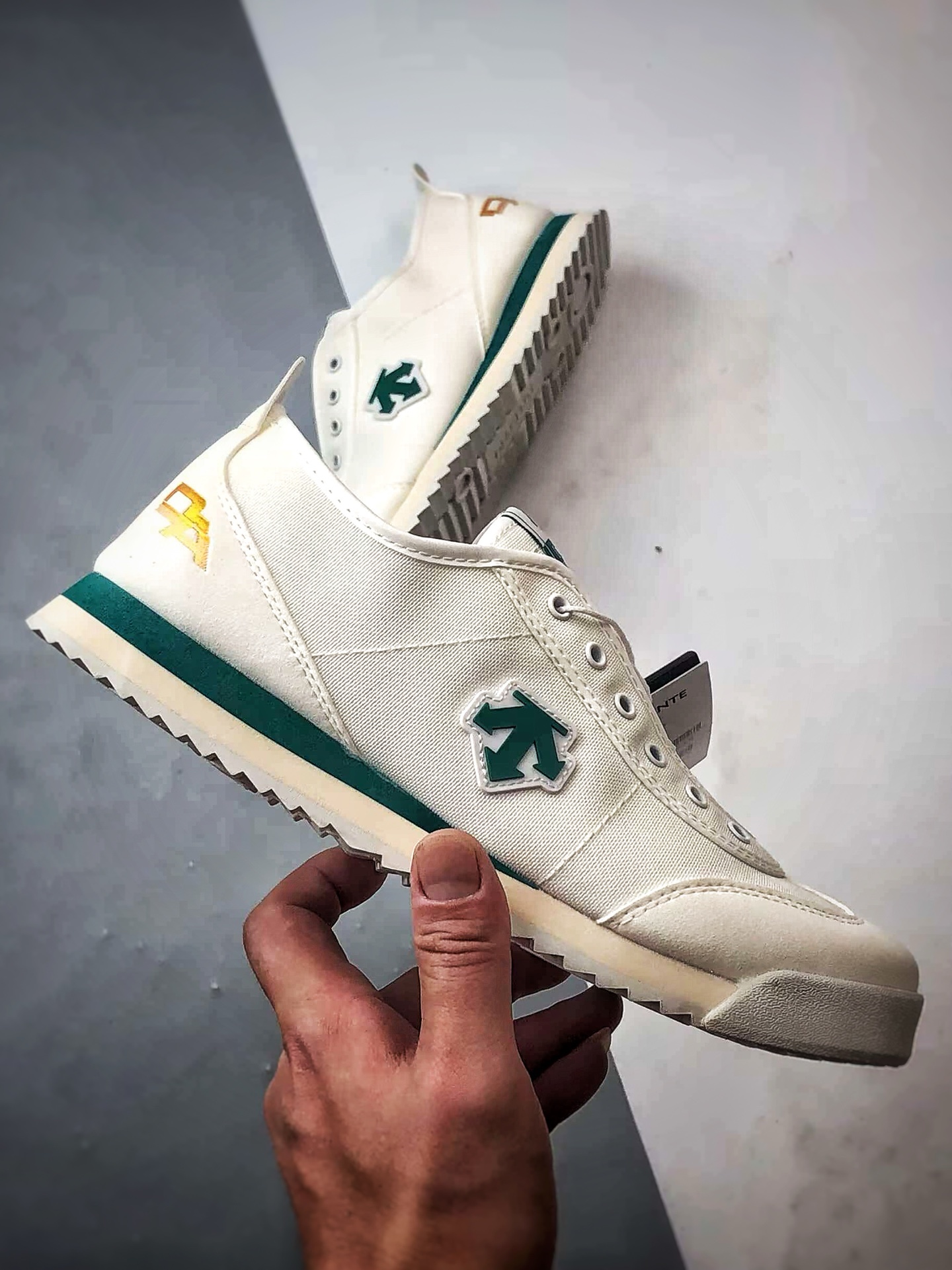 Descente Chron Tempo 白绿 迪桑特帆布一脚蹬轻便生活休闲鞋-莆田鞋,莆田鞋货源,高仿鞋,高仿鞋货源,安福档口,莆田高仿鞋,莆田鞋批发,高仿鞋批发,莆田高仿运动鞋,高仿运动鞋,莆田运动鞋 Descente Chron Tempo 白绿 迪桑特帆布一脚蹬轻便生活休闲鞋