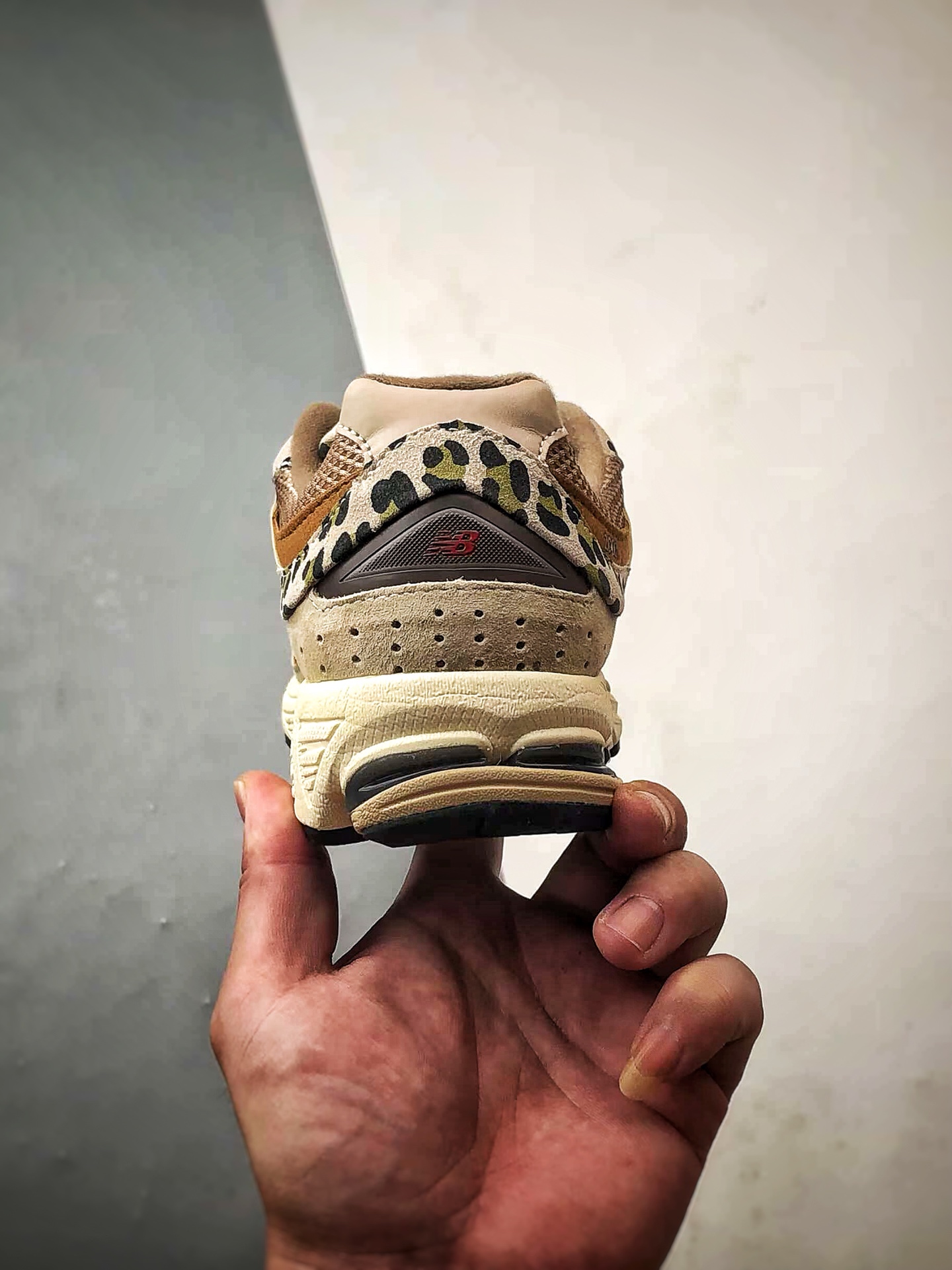 210 New Balance 2002R 豹纹棕 新百伦经典配色 U2002RCP