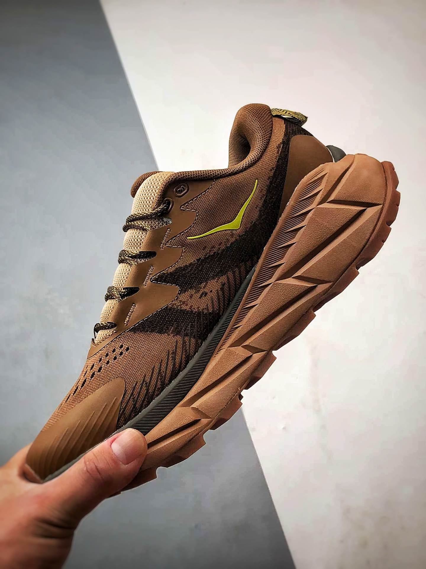 210 Hoka One One Skyline-Float X 小麦棕 天际线户外功能休闲徒步鞋 1141610-HYW