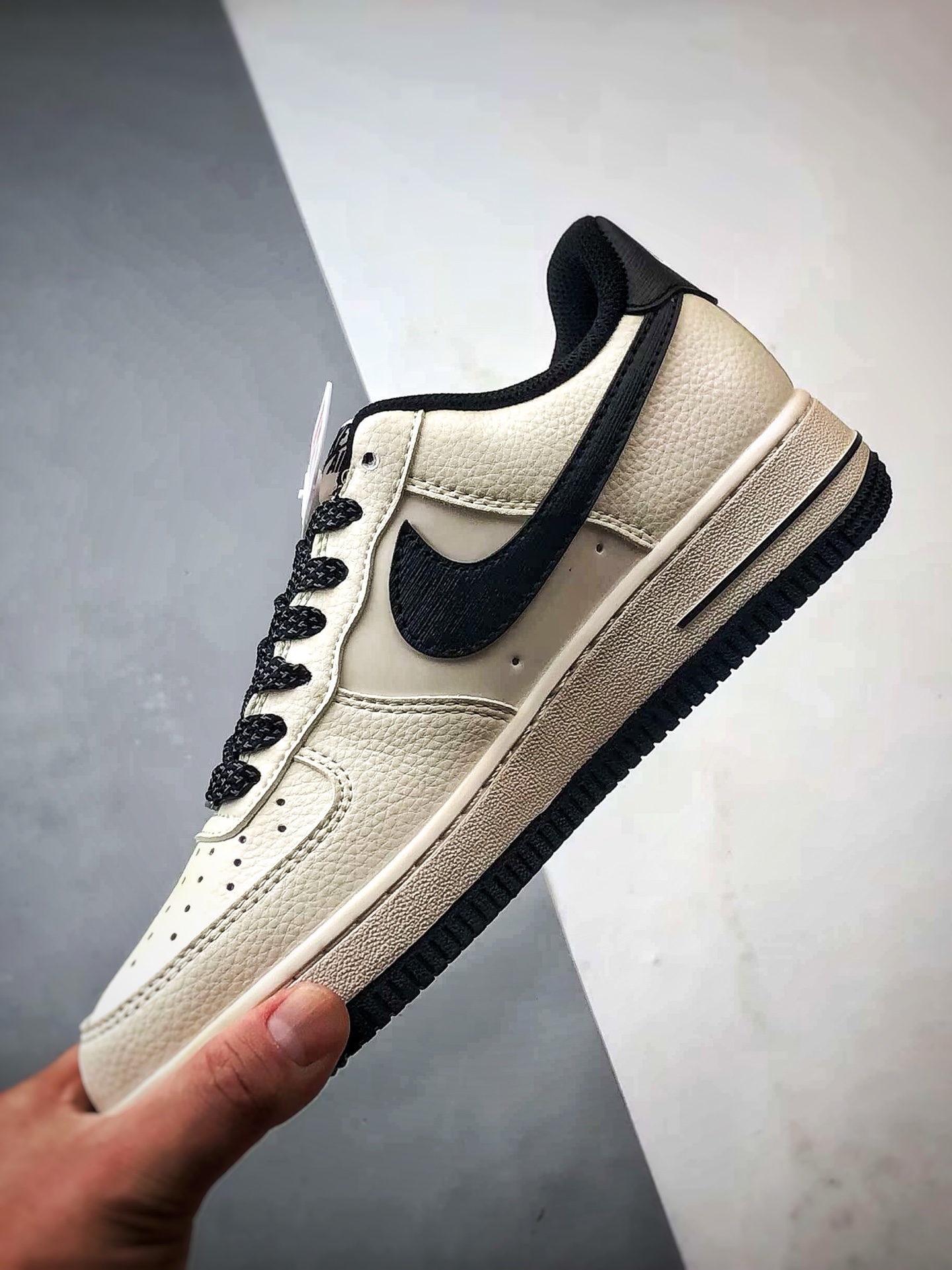 Air Force 1 '07 Low 米白黑 SM6668-105-莆田鞋,莆田鞋货源,高仿鞋,高仿鞋货源,安福档口,莆田高仿鞋,莆田鞋批发,高仿鞋批发,莆田高仿运动鞋,高仿运动鞋,莆田运动鞋 Air Force 1 '07 Low 米白黑 SM6668-105