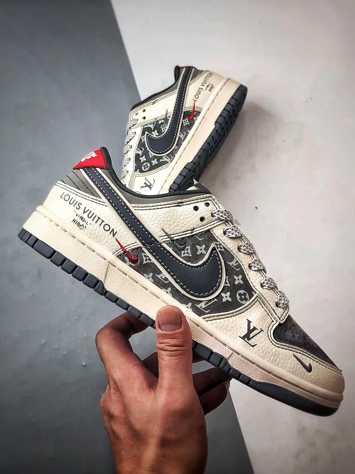 NK Dunk Low Retro ”DIY高端定制” LV米白深灰 低帮休闲运动板鞋 YX5066-367-莆田鞋,莆田鞋货源,高仿鞋,高仿鞋货源,安福档口,莆田高仿鞋,莆田鞋批发,高仿鞋批发,莆田高仿运动鞋,高仿运动鞋,莆田运动鞋 NK Dunk Low Retro ”DIY高端定制” LV米白深灰 低帮休闲运动板鞋 YX5066-367