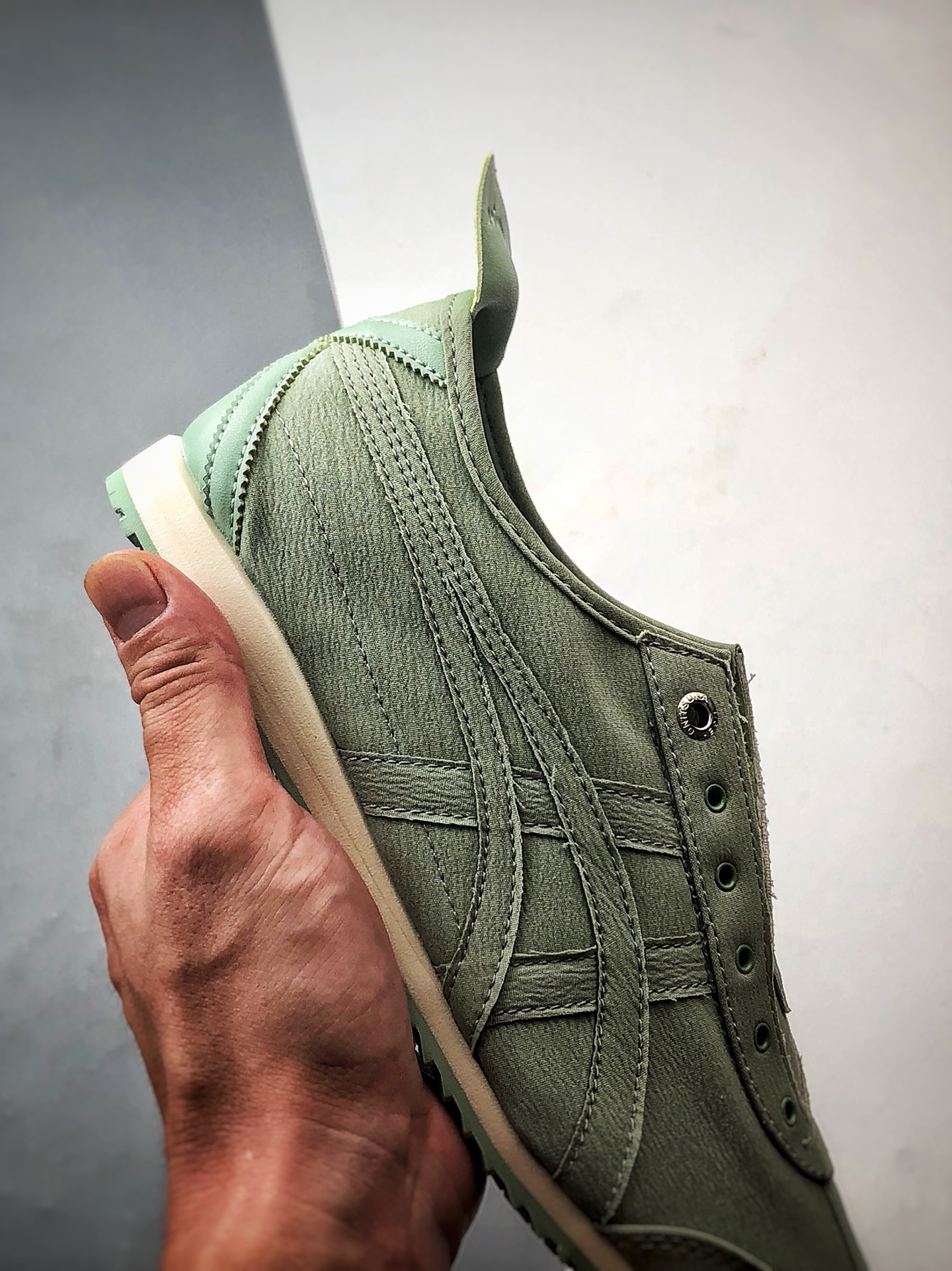 Asics 鬼冢虎 Mexico 66 SD 绿色 1183C408-300