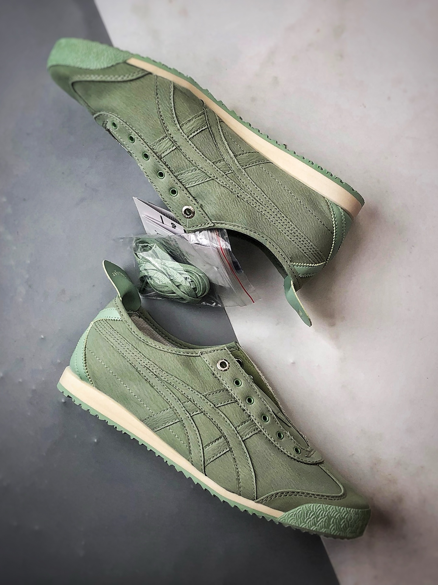 Asics 鬼冢虎 Mexico 66 SD 绿色 1183C408-300