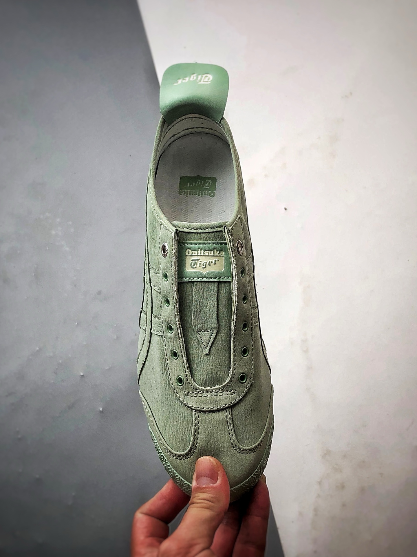 Asics 鬼冢虎 Mexico 66 SD 绿色 1183C408-300