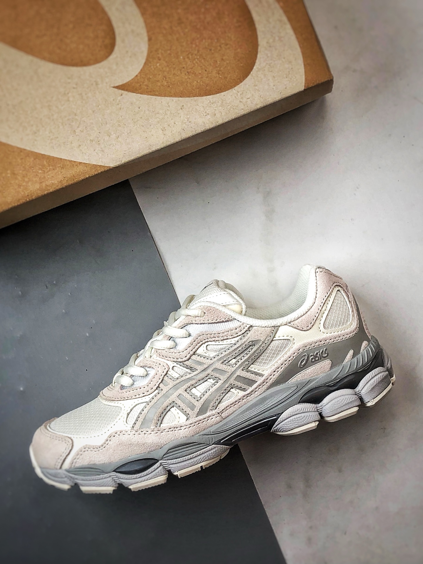 Asics Gel-NYC 复古单品 浅灰 亚瑟士新款厚底街头运动休闲鞋