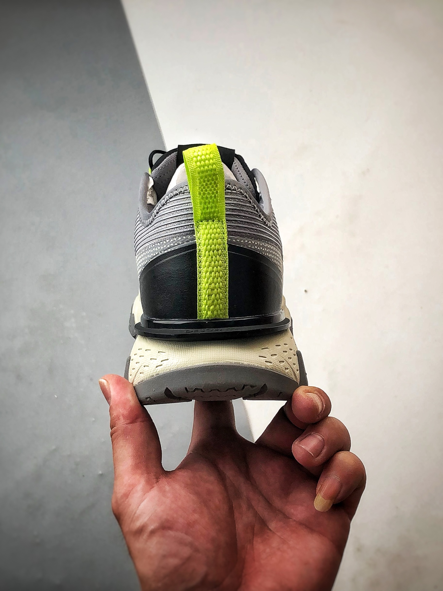 Descente Ski Style Snow Ride 灰黑色 潮流运动机能户外滑雪登山鞋-莆田鞋,莆田鞋货源,高仿鞋,高仿鞋货源,安福档口,莆田高仿鞋,莆田鞋批发,高仿鞋批发,莆田高仿运动鞋,高仿运动鞋,莆田运动鞋 Descente Ski Style Snow Ride 灰黑色 潮流运动机能户外滑雪登山鞋