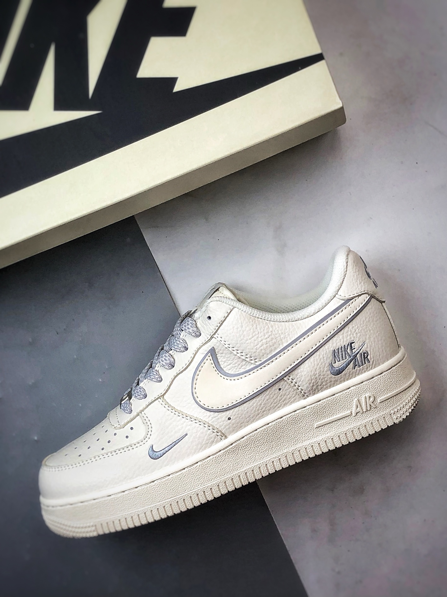 Air Force 1 '07 Low 米白灰 CS5288-033-莆田鞋,莆田鞋货源,高仿鞋,高仿鞋货源,安福档口,莆田高仿鞋,莆田鞋批发,高仿鞋批发,莆田高仿运动鞋,高仿运动鞋,莆田运动鞋 Air Force 1 '07 Low 米白灰 CS5288-033