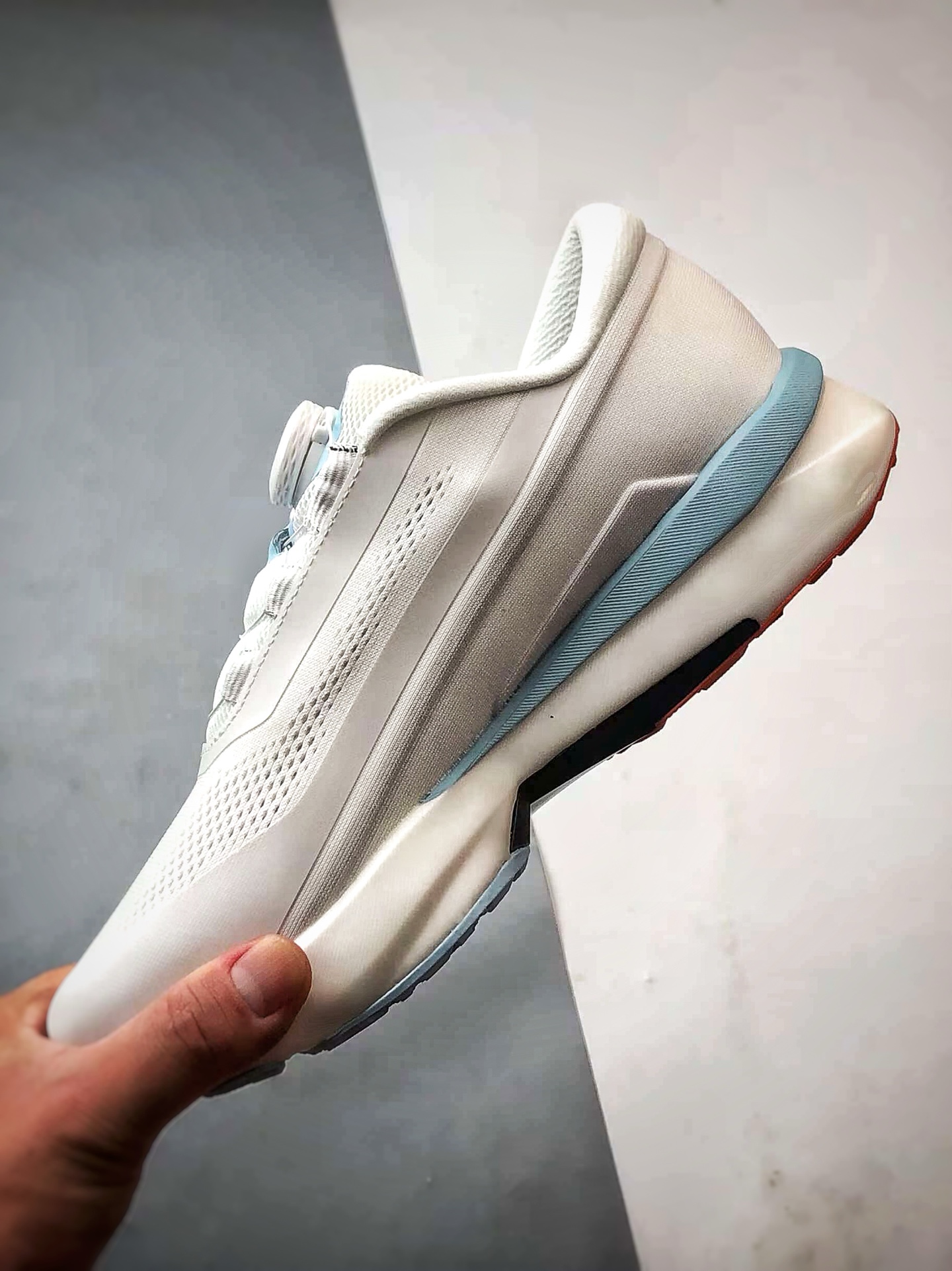 Descente Running DFluid 2.0 白蓝 流体轻量低帮运动跑步鞋-莆田鞋,莆田鞋货源,高仿鞋,高仿鞋货源,安福档口,莆田高仿鞋,莆田鞋批发,高仿鞋批发,莆田高仿运动鞋,高仿运动鞋,莆田运动鞋 Descente Running DFluid 2.0 白蓝 流体轻量低帮运动跑步鞋