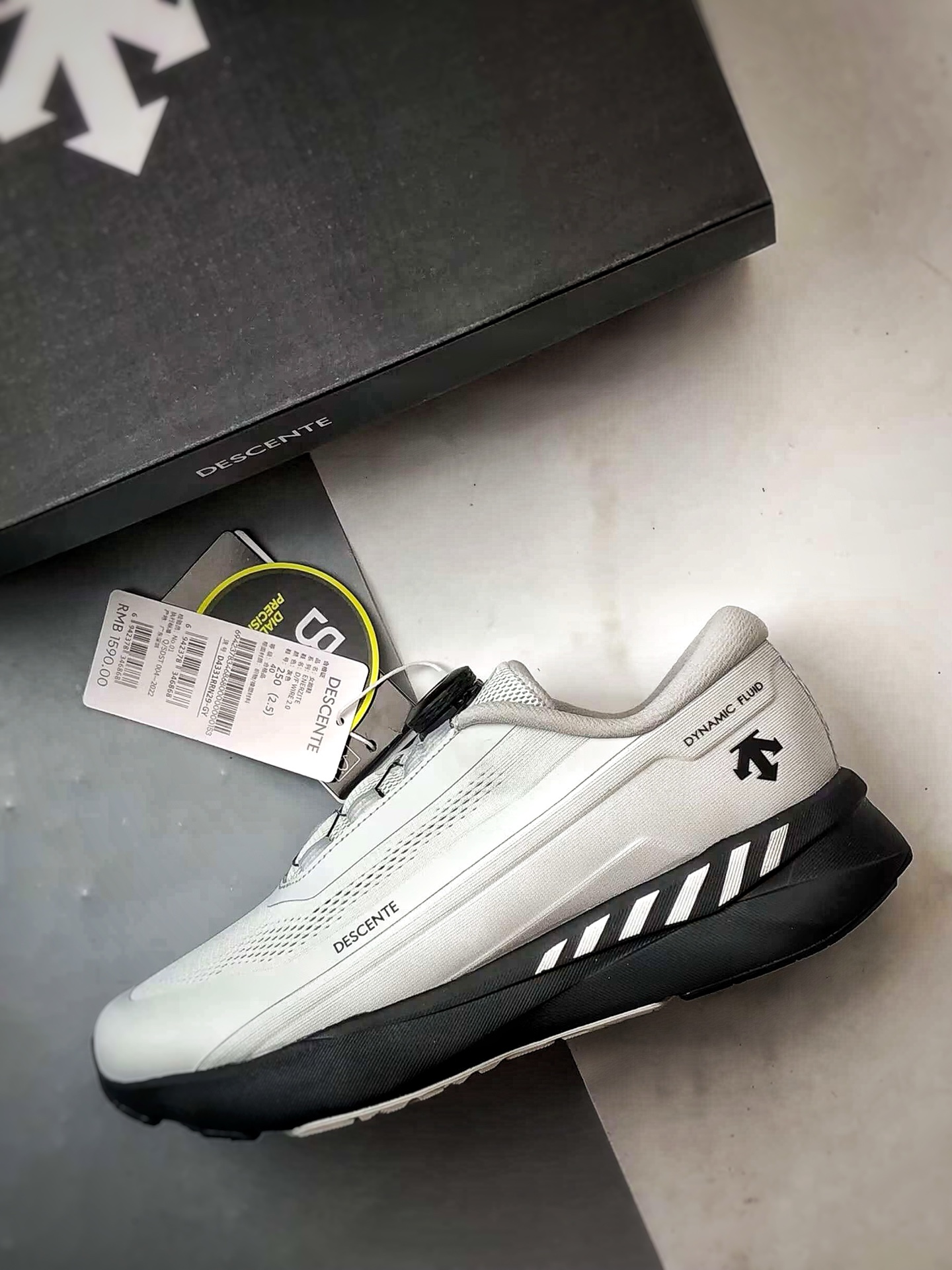 Descente Running DFluid 2.0 灰黑 流体轻量低帮运动跑步鞋-莆田鞋,莆田鞋货源,高仿鞋,高仿鞋货源,安福档口,莆田高仿鞋,莆田鞋批发,高仿鞋批发,莆田高仿运动鞋,高仿运动鞋,莆田运动鞋 Descente Running DFluid 2.0 灰黑 流体轻量低帮运动跑步鞋