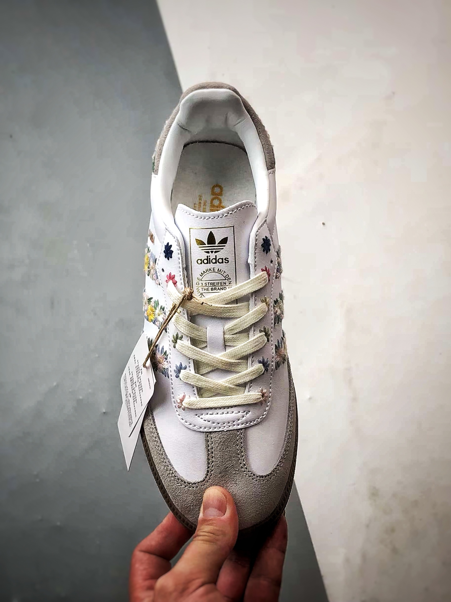 Juice x AD Originals Samba OG 白色花卉 联名桑巴训练鞋 HQ5155