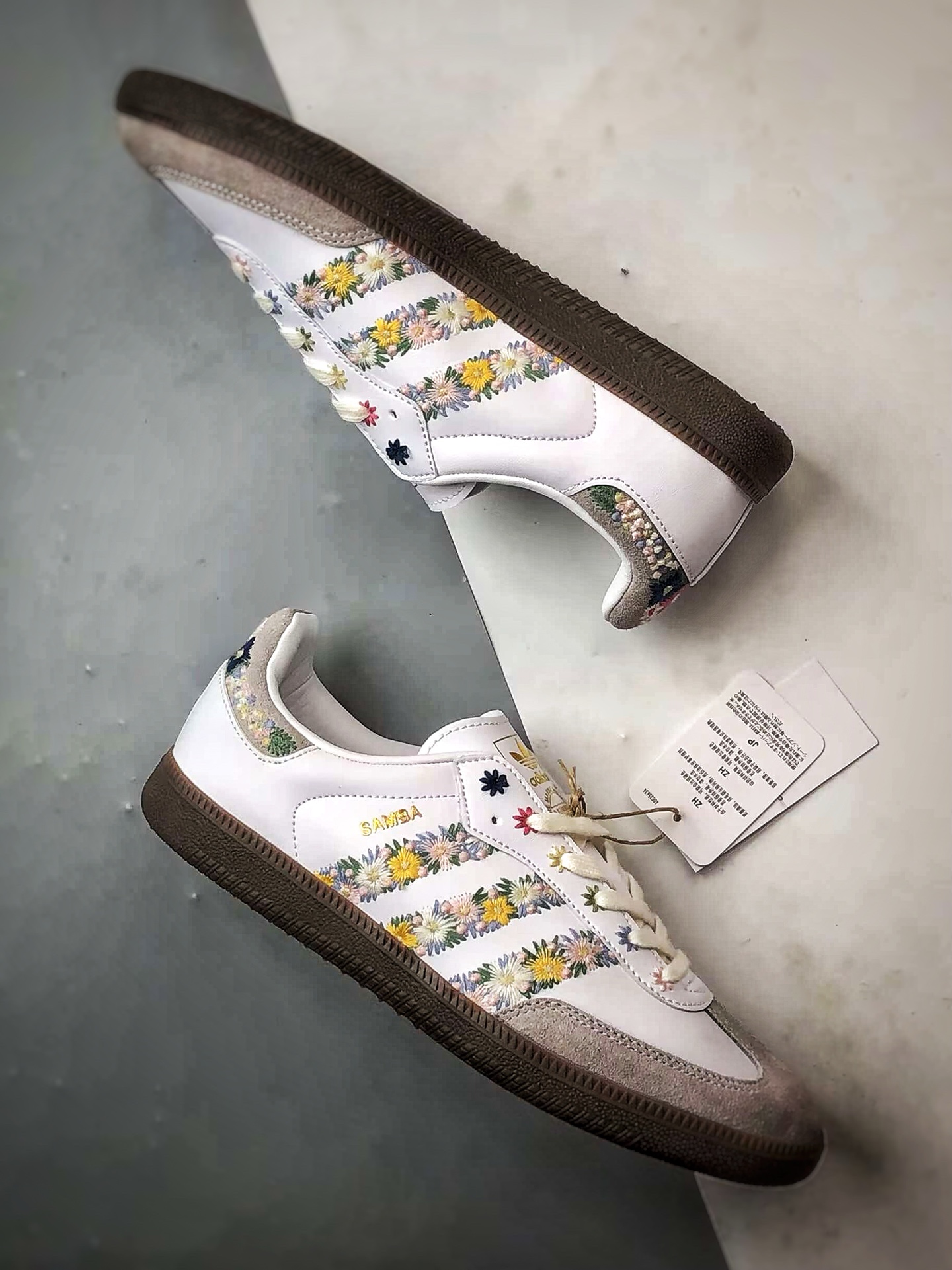 Juice x AD Originals Samba OG 白色花卉 联名桑巴训练鞋 HQ5155