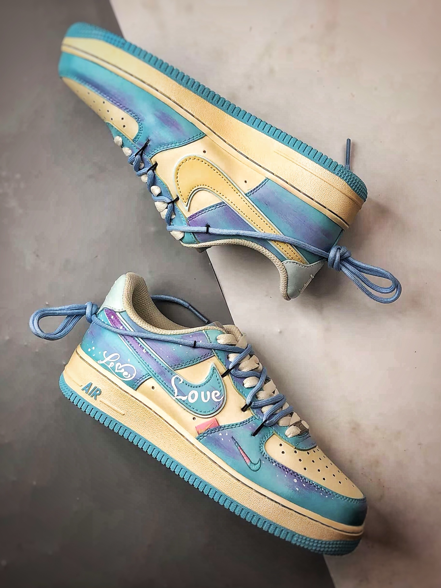 Air Force 1 '07 Low 海盐甜梦涂鸦解构 XL2332-555-莆田鞋,莆田鞋货源,高仿鞋,高仿鞋货源,安福档口,莆田高仿鞋,莆田鞋批发,高仿鞋批发,莆田高仿运动鞋,高仿运动鞋,莆田运动鞋 Air Force 1 '07 Low 海盐甜梦涂鸦解构 XL2332-555