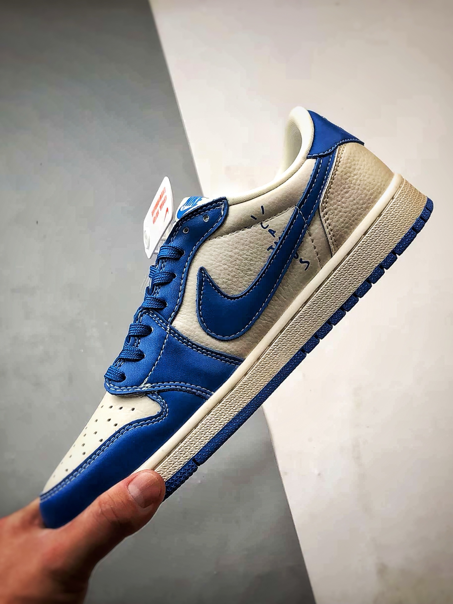 Air Jordan 1 Low OG ”高端定制” 北面米白蓝倒钩 LD2025-033