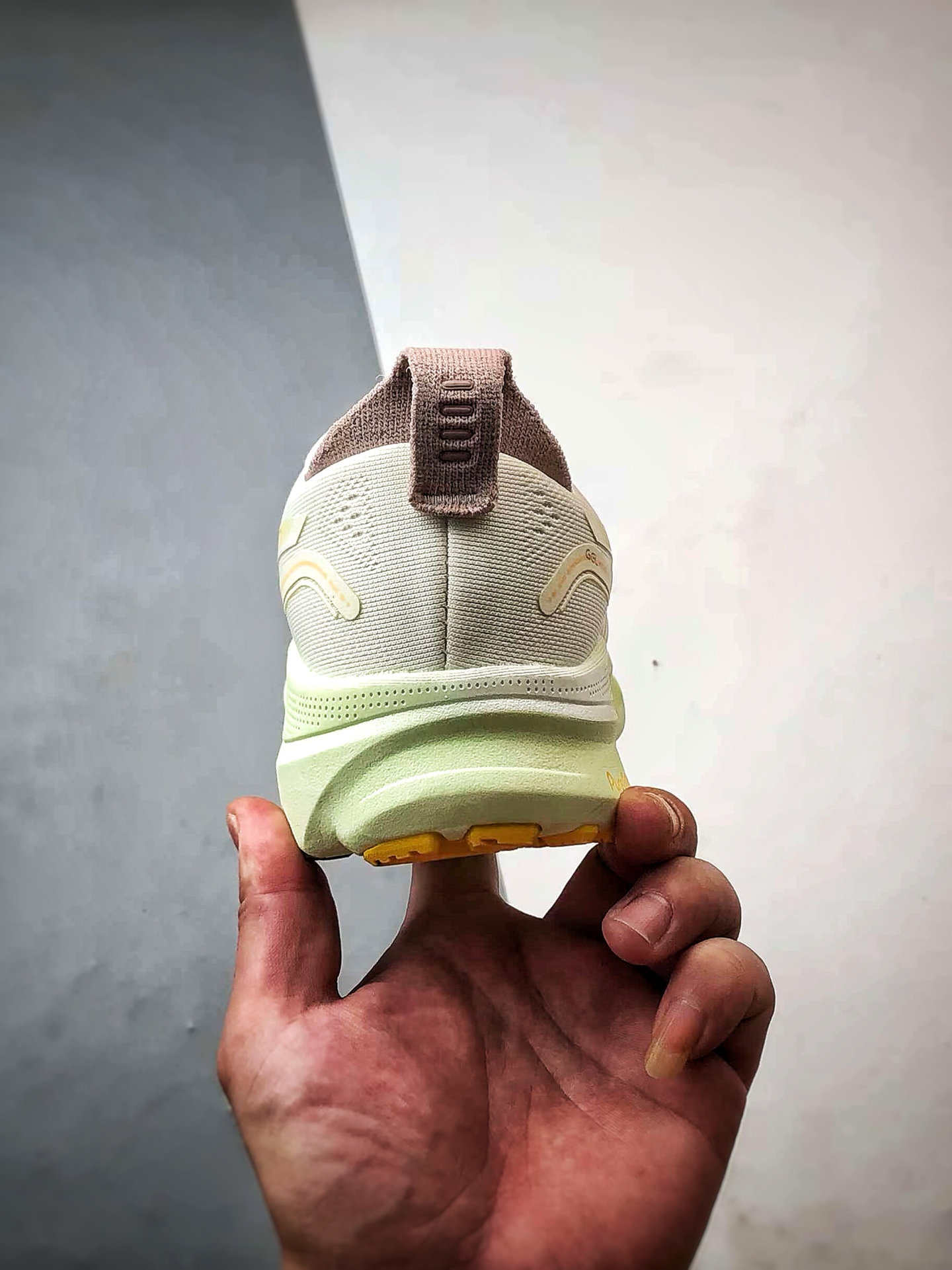 Asics Gel-Kayano 32 白橙绿 卡亚诺32代有氧轻量运动慢跑鞋 1012B838-101