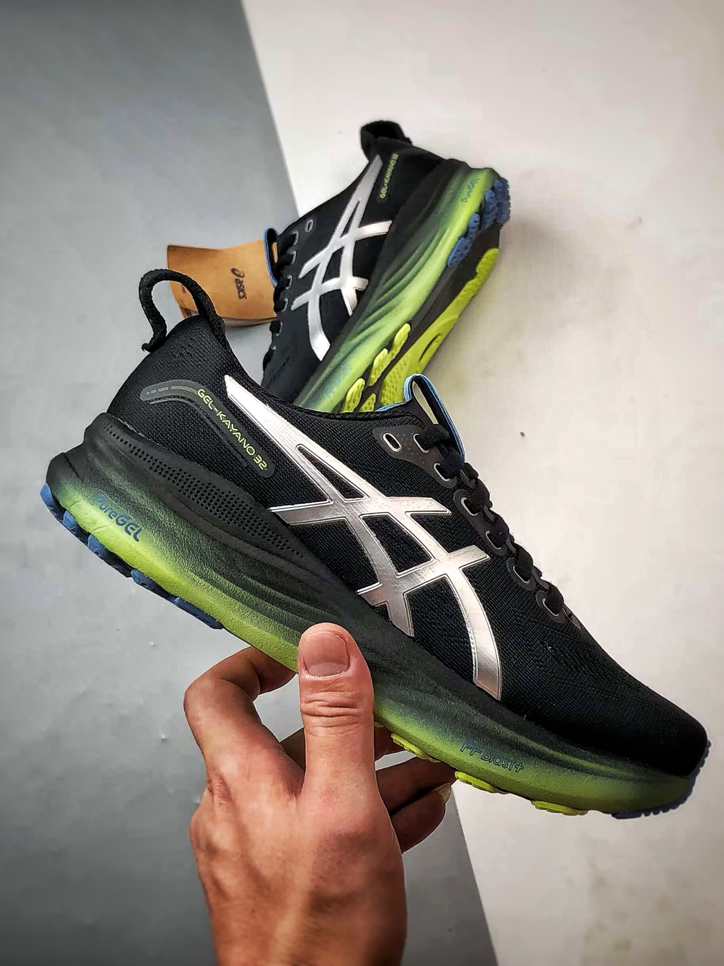 Asics Gel-Kayano 32 黑白绿 卡亚诺32代有氧轻量运动慢跑鞋 1011C052-003