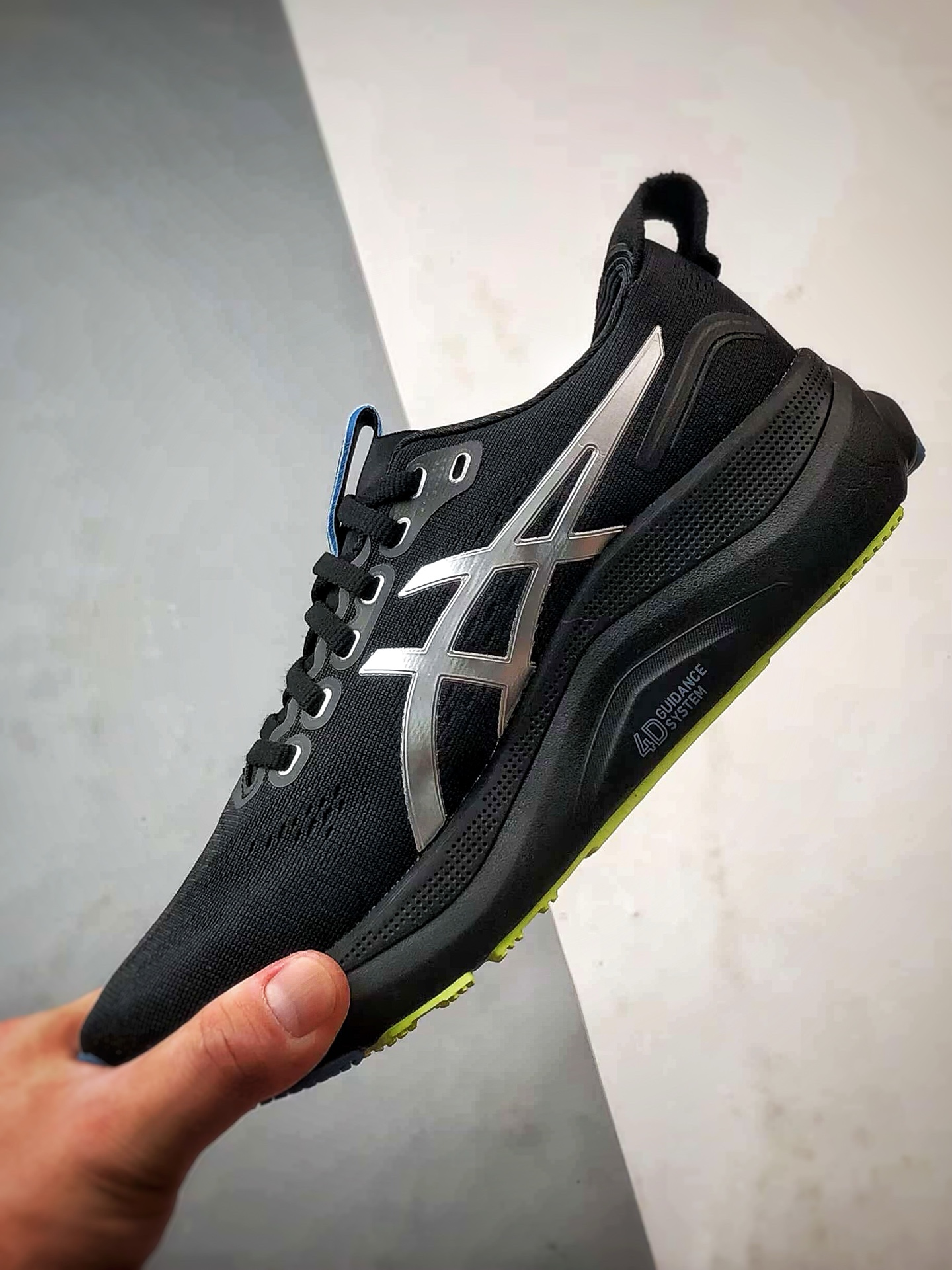 Asics Gel-Kayano 32 黑白绿 卡亚诺32代有氧轻量运动慢跑鞋 1011C052-003