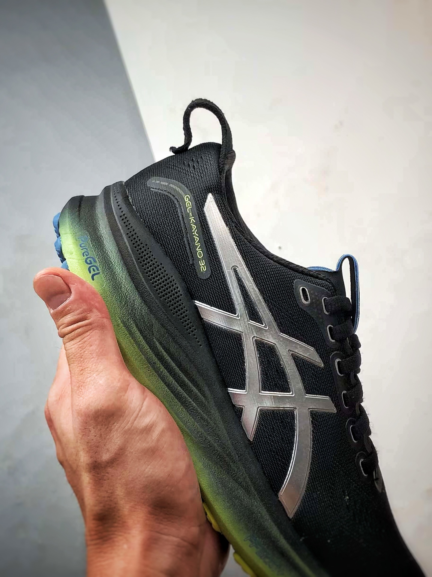 Asics Gel-Kayano 32 黑白绿 卡亚诺32代有氧轻量运动慢跑鞋 1011C052-003