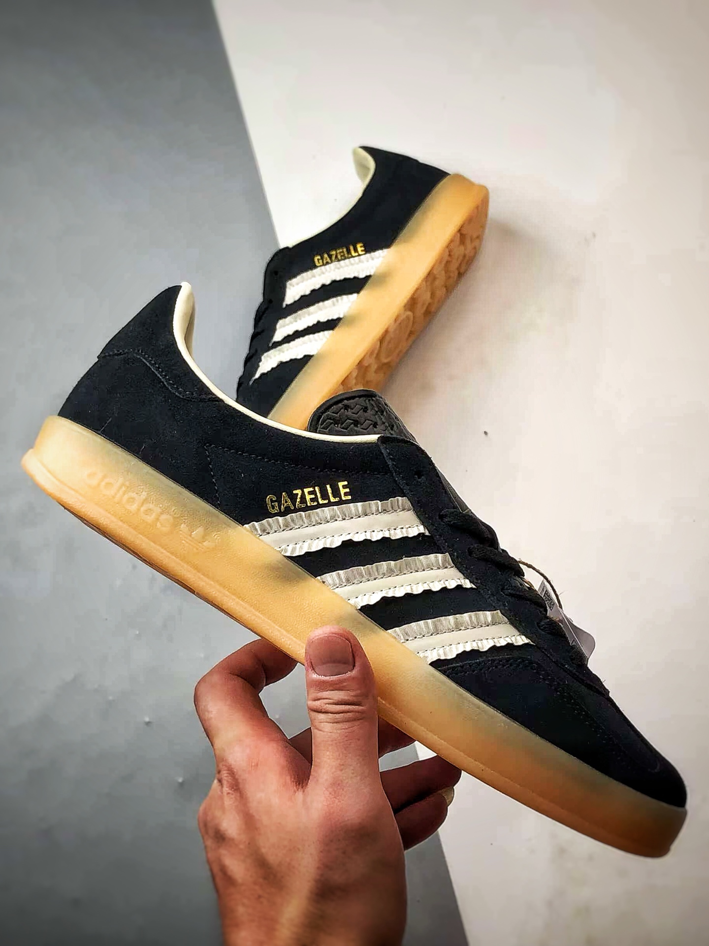 180 AD Originals Gazelle Indoor 黑白 三叶草复古休闲运动板鞋 JS1412