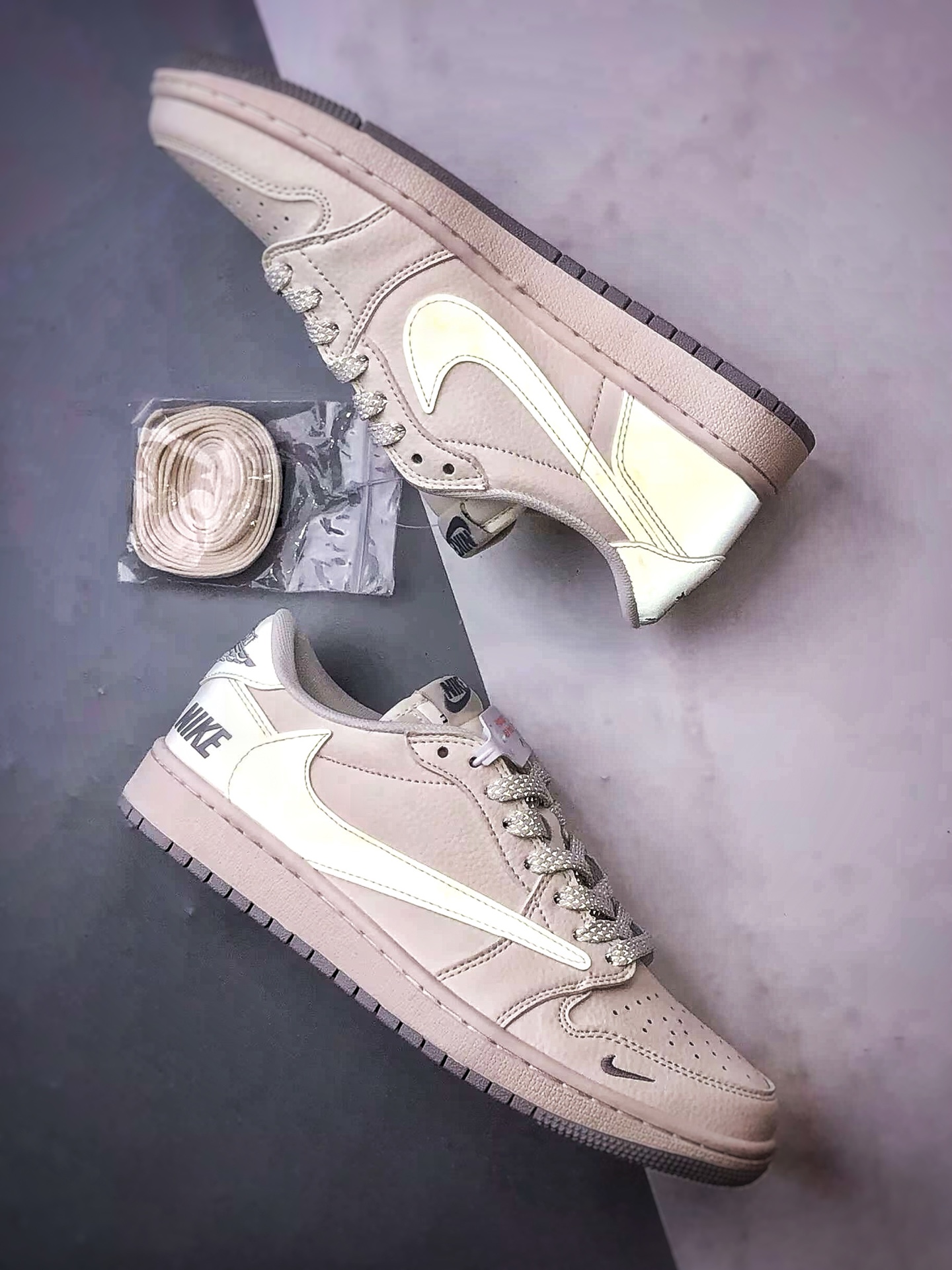 NK Dunk Low Retro ”DIY高端定制” NK米白灰倒钩 低帮休闲运动板鞋 JP1648-255-莆田鞋,莆田鞋货源,高仿鞋,高仿鞋货源,安福档口,莆田高仿鞋,莆田鞋批发,高仿鞋批发,莆田高仿运动鞋,高仿运动鞋,莆田运动鞋 NK Dunk Low Retro ”DIY高端定制” NK米白灰倒钩 低帮休闲运动板鞋 JP1648-255