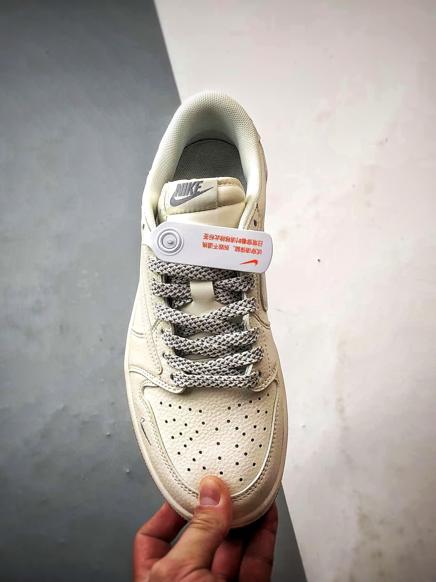 NK Dunk Low Retro ”DIY高端定制” NK米白灰倒钩 低帮休闲运动板鞋 JP1648-255-莆田鞋,莆田鞋货源,高仿鞋,高仿鞋货源,安福档口,莆田高仿鞋,莆田鞋批发,高仿鞋批发,莆田高仿运动鞋,高仿运动鞋,莆田运动鞋 NK Dunk Low Retro ”DIY高端定制” NK米白灰倒钩 低帮休闲运动板鞋 JP1648-255