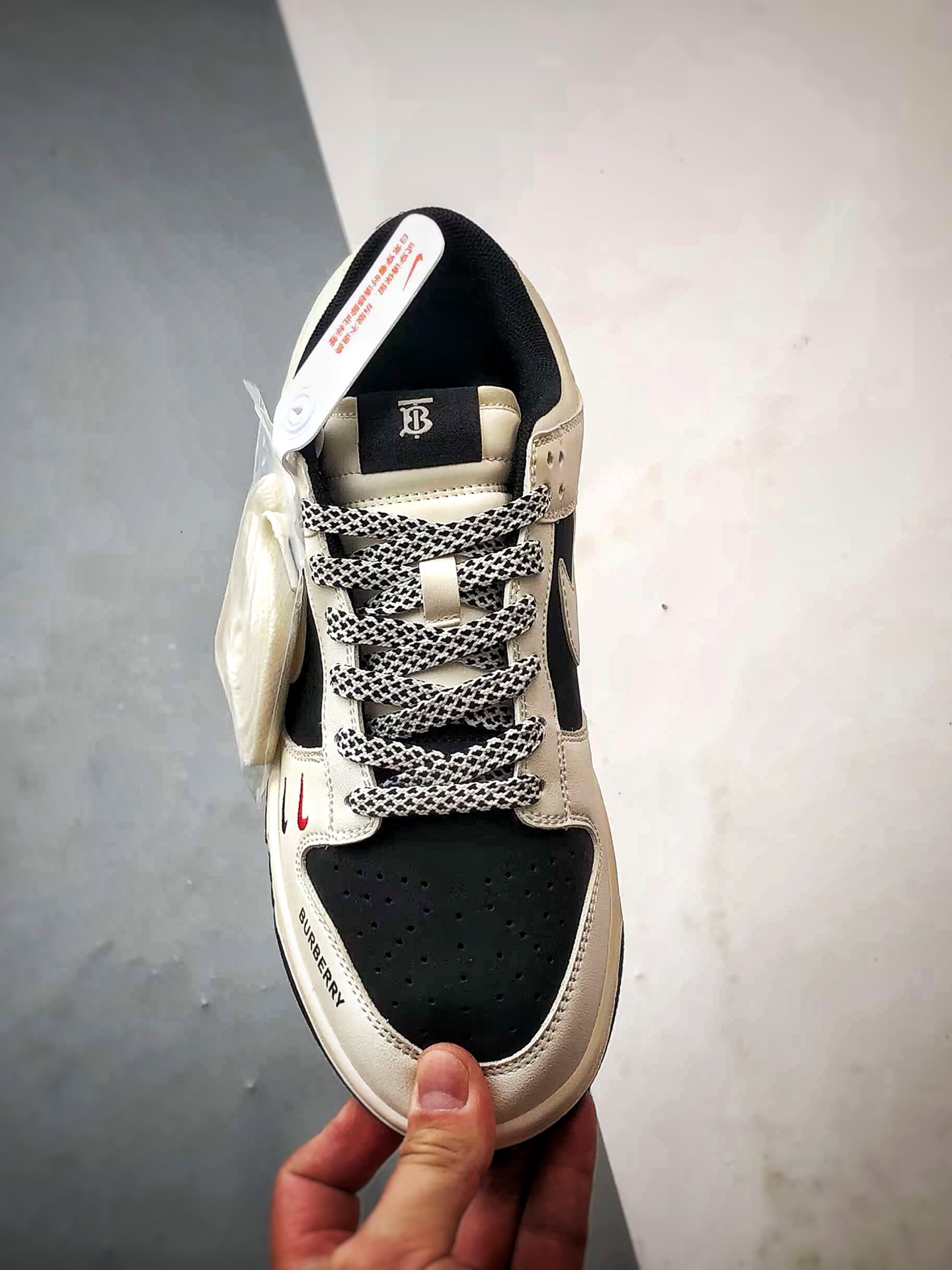 NK Dunk Low Retro ”DIY高端定制” 巴宝莉米白黑 低帮休闲运动板鞋 CS1688-117