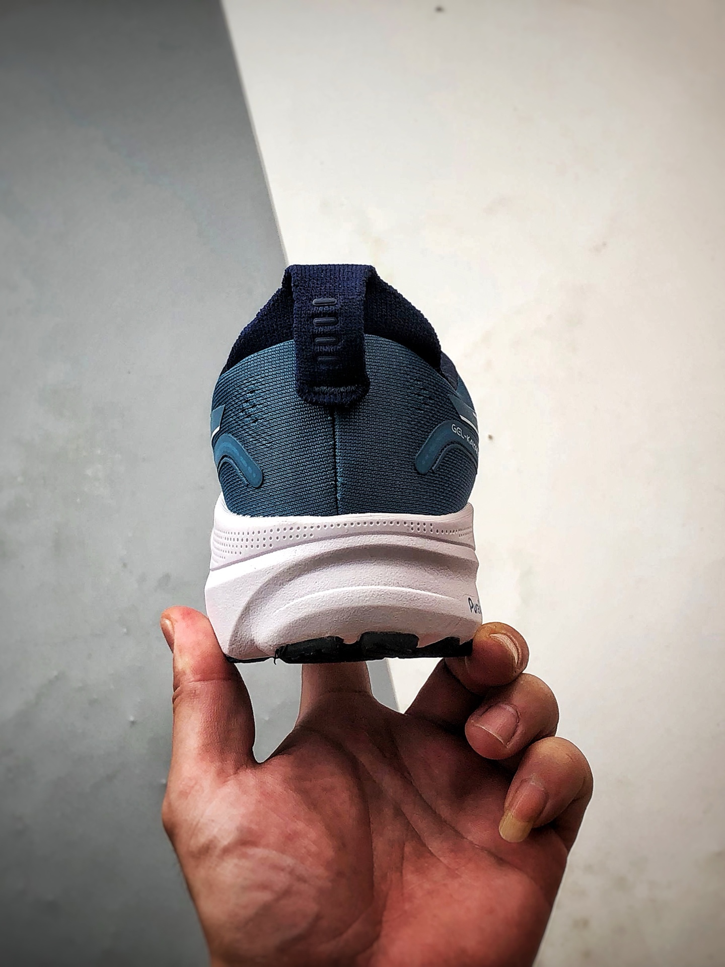 Asics Gel-Kayano 32 蓝色 卡亚诺32代有氧轻量运动慢跑鞋 1011C051-401