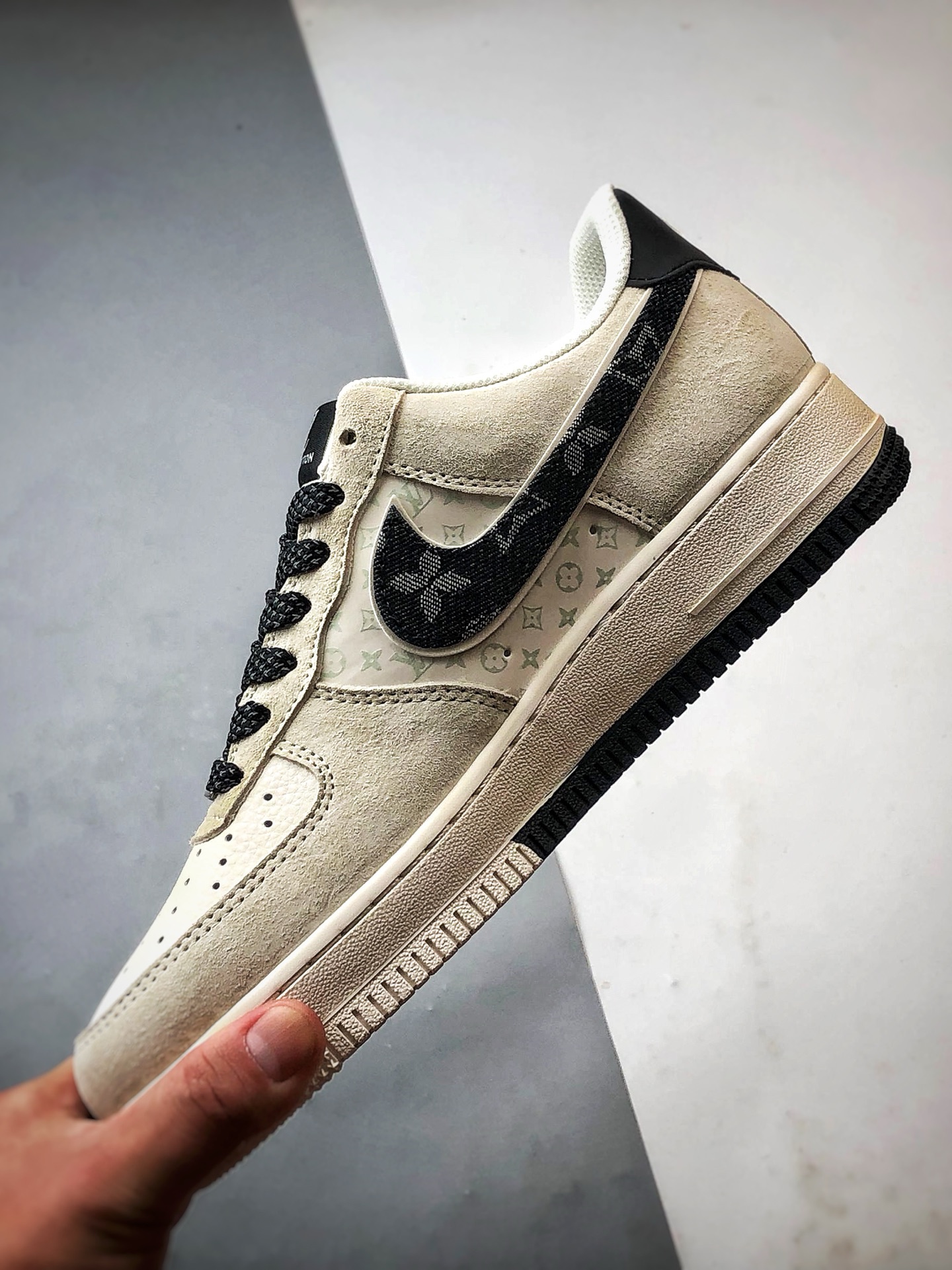 LV x Air Force 1 Low 灰黑牛仔钩 MZ9588-801-莆田鞋,莆田鞋货源,高仿鞋,高仿鞋货源,安福档口,莆田高仿鞋,莆田鞋批发,高仿鞋批发,莆田高仿运动鞋,高仿运动鞋,莆田运动鞋 LV x Air Force 1 Low 灰黑牛仔钩 MZ9588-801