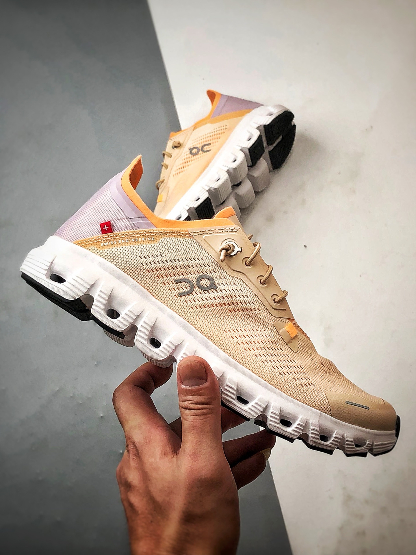 On昂跑 Cloud 6 Coa橘紫 户外机能舒适轻量休闲跑步鞋 3WF10023023