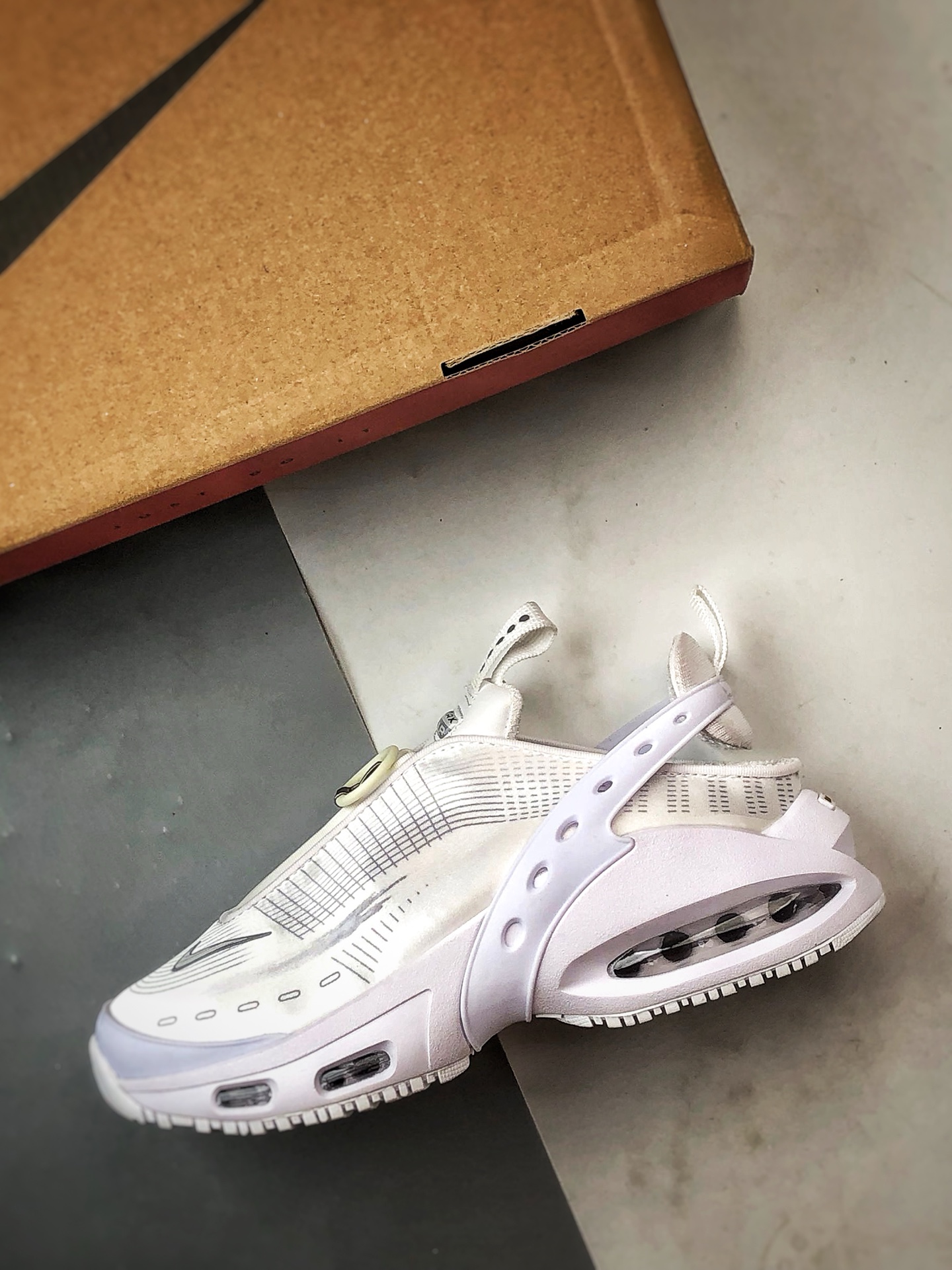 NK Air Max Craze 白色 全掌气垫休闲透气跑步鞋