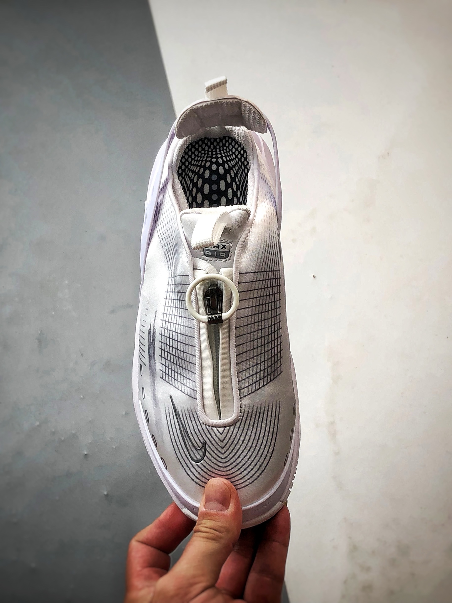 NK Air Max Craze 白色 全掌气垫休闲透气跑步鞋