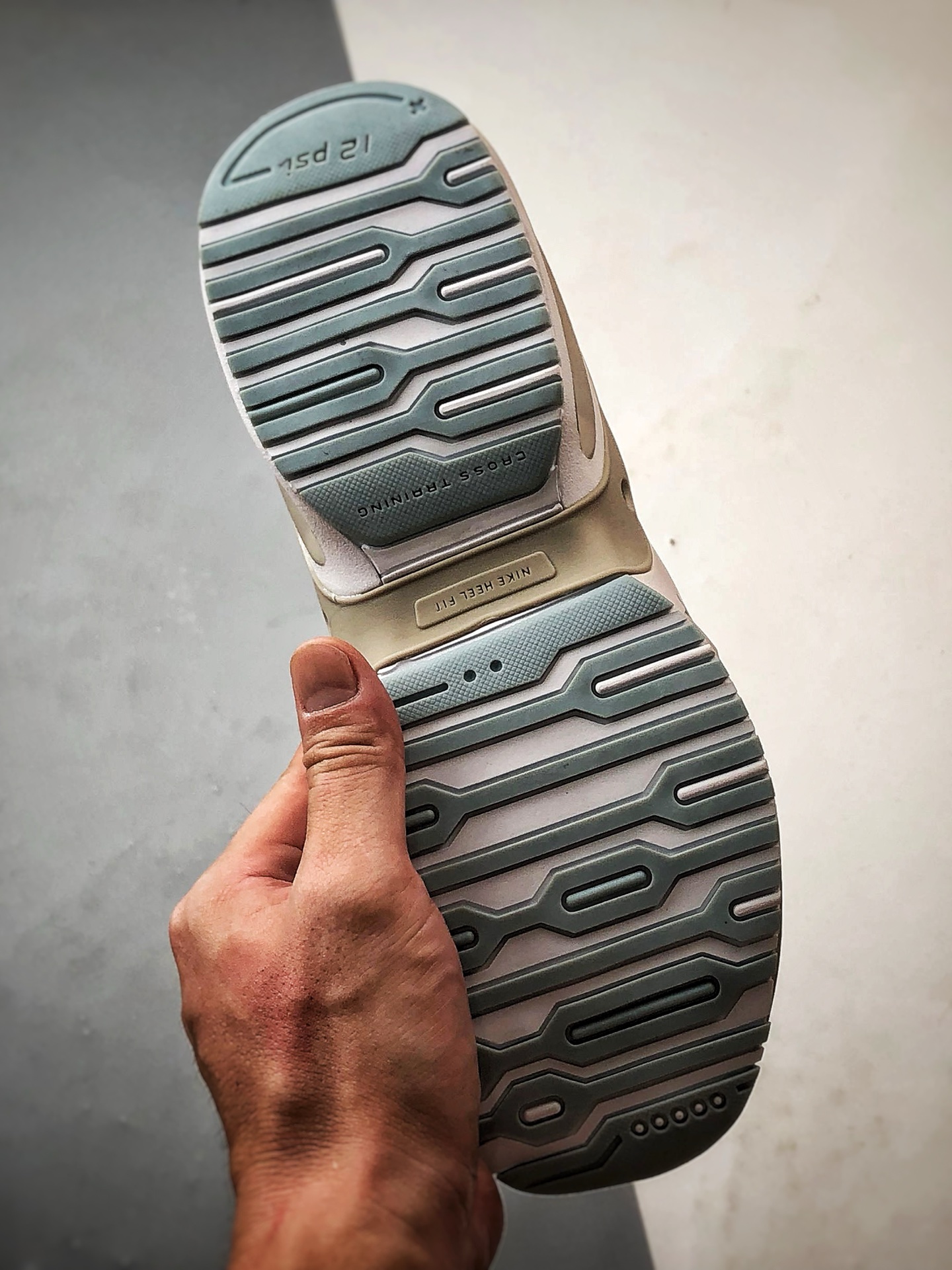 NK Air Max Craze 米棕 全掌气垫休闲透气跑步鞋