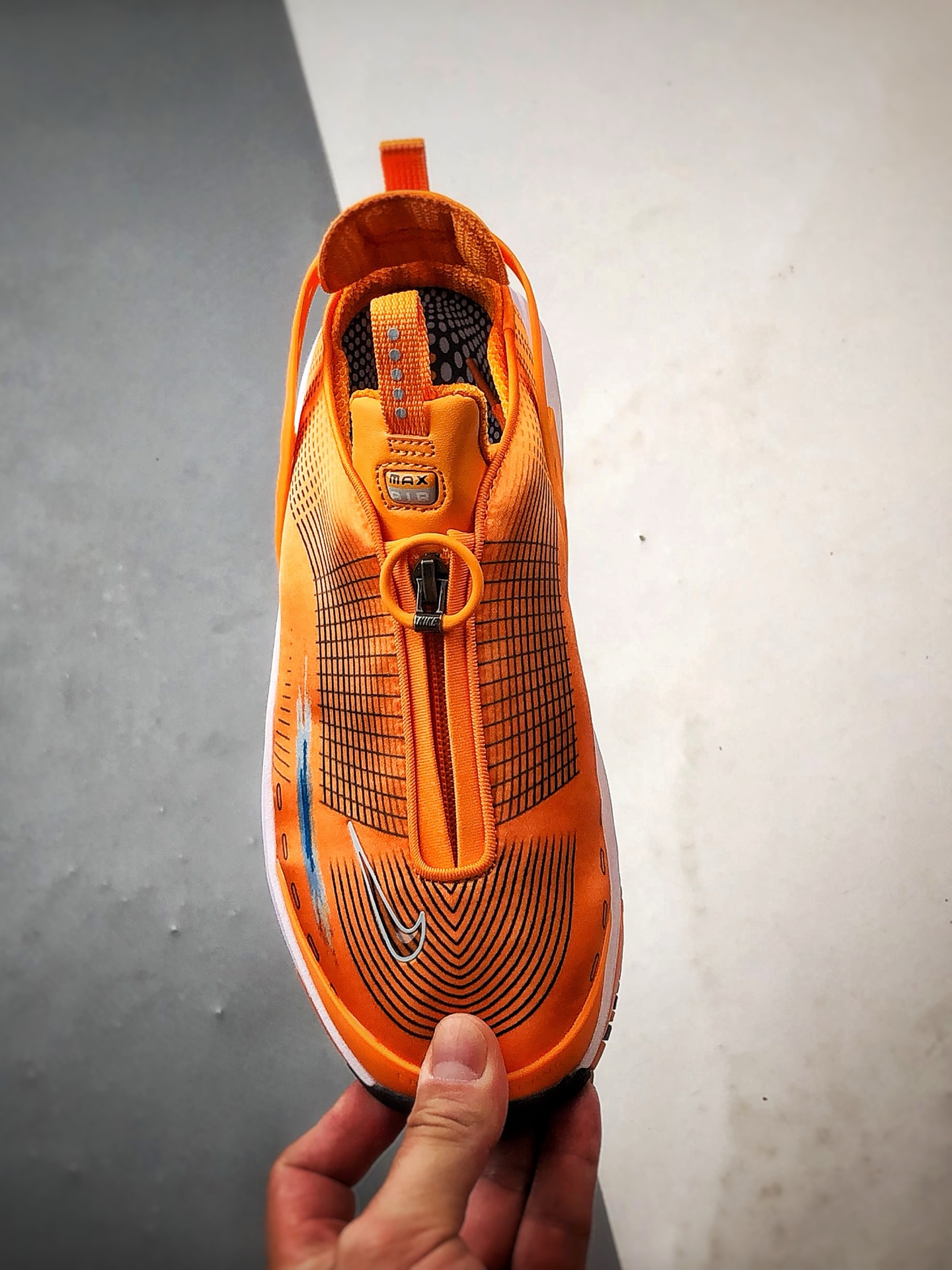 NK Air Max Craze 橙色 全掌气垫休闲透气跑步鞋