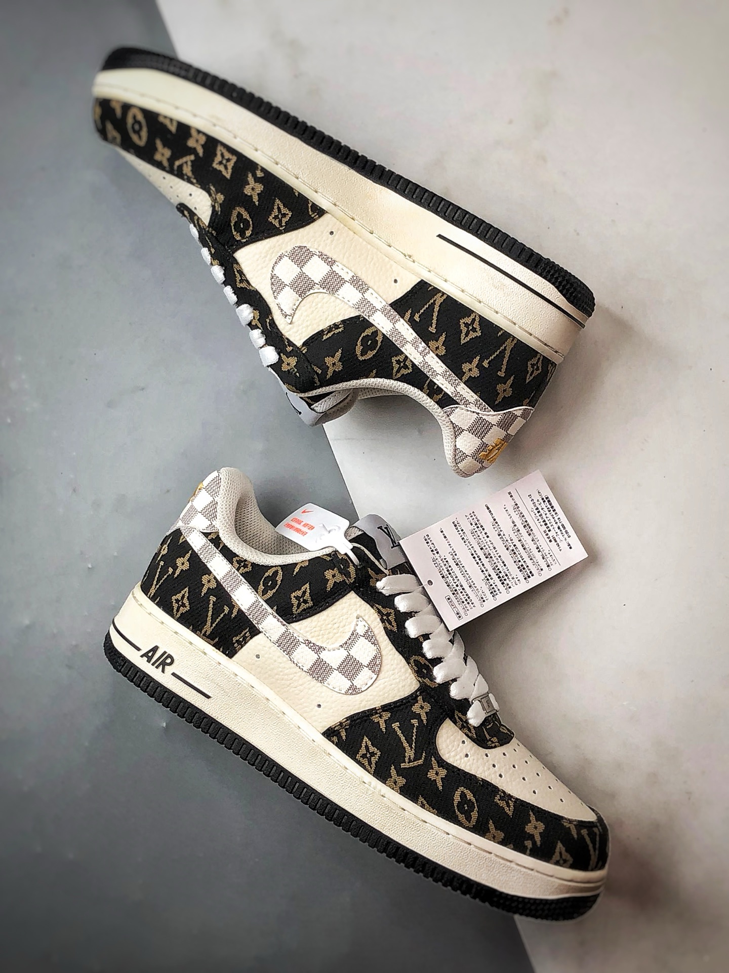 LV x Air Force 1 Low 黑金织布 BZ6880-104