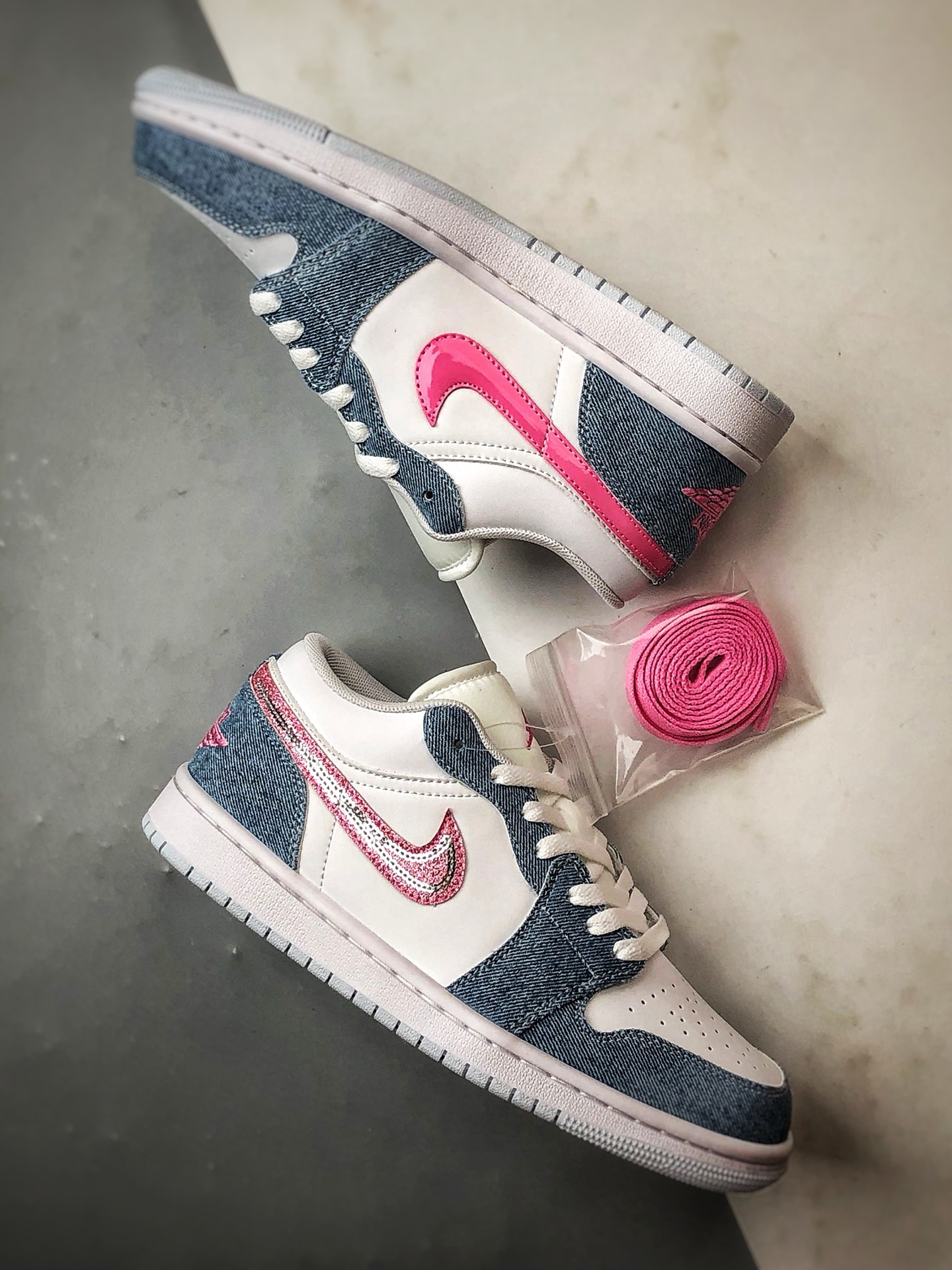 200 Air Jordan 1 Low 牛仔蓝粉钻钩  HQ2001-400