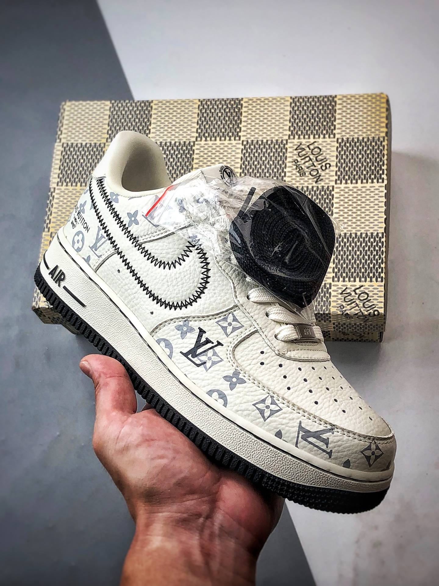 LV x Air Force 1 Low 印花米白缝线钩 SC0601-557
