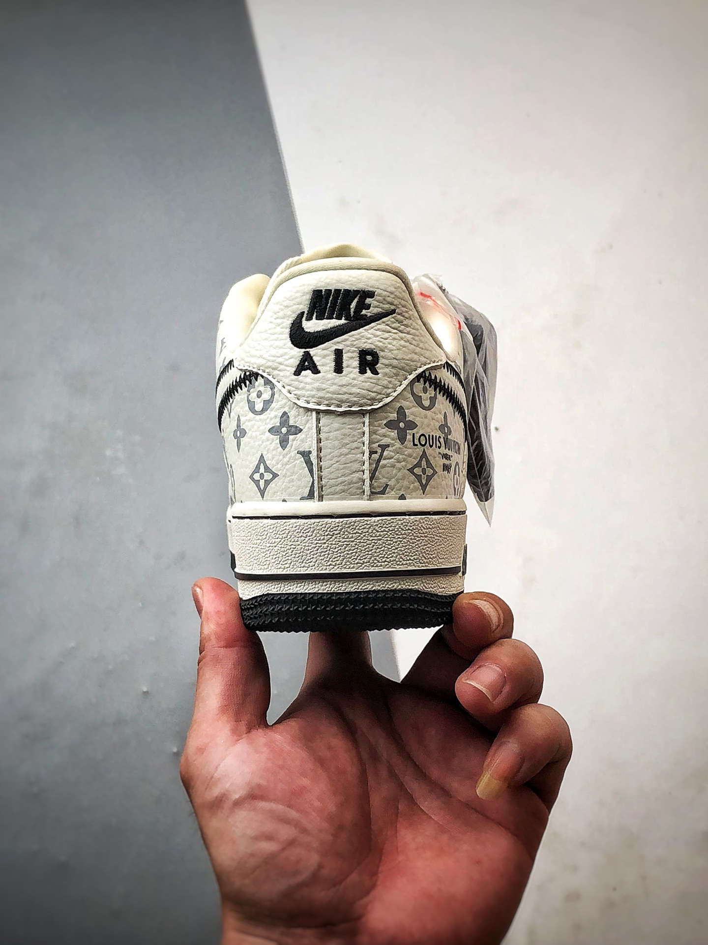 LV x Air Force 1 Low 印花米白缝线钩 SC0601-557