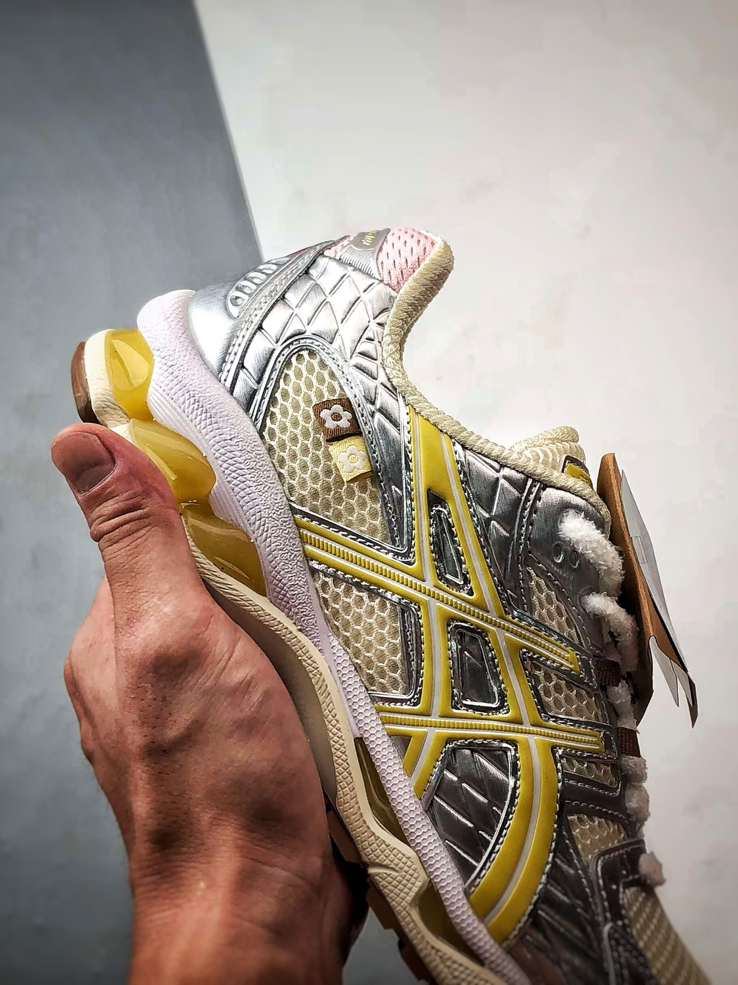 Vandy The Pink x Asics Gel-Nimbus 10.1 米银黄 亚瑟士复古先锋潮流拼接休闲跑步鞋 1203A865-752