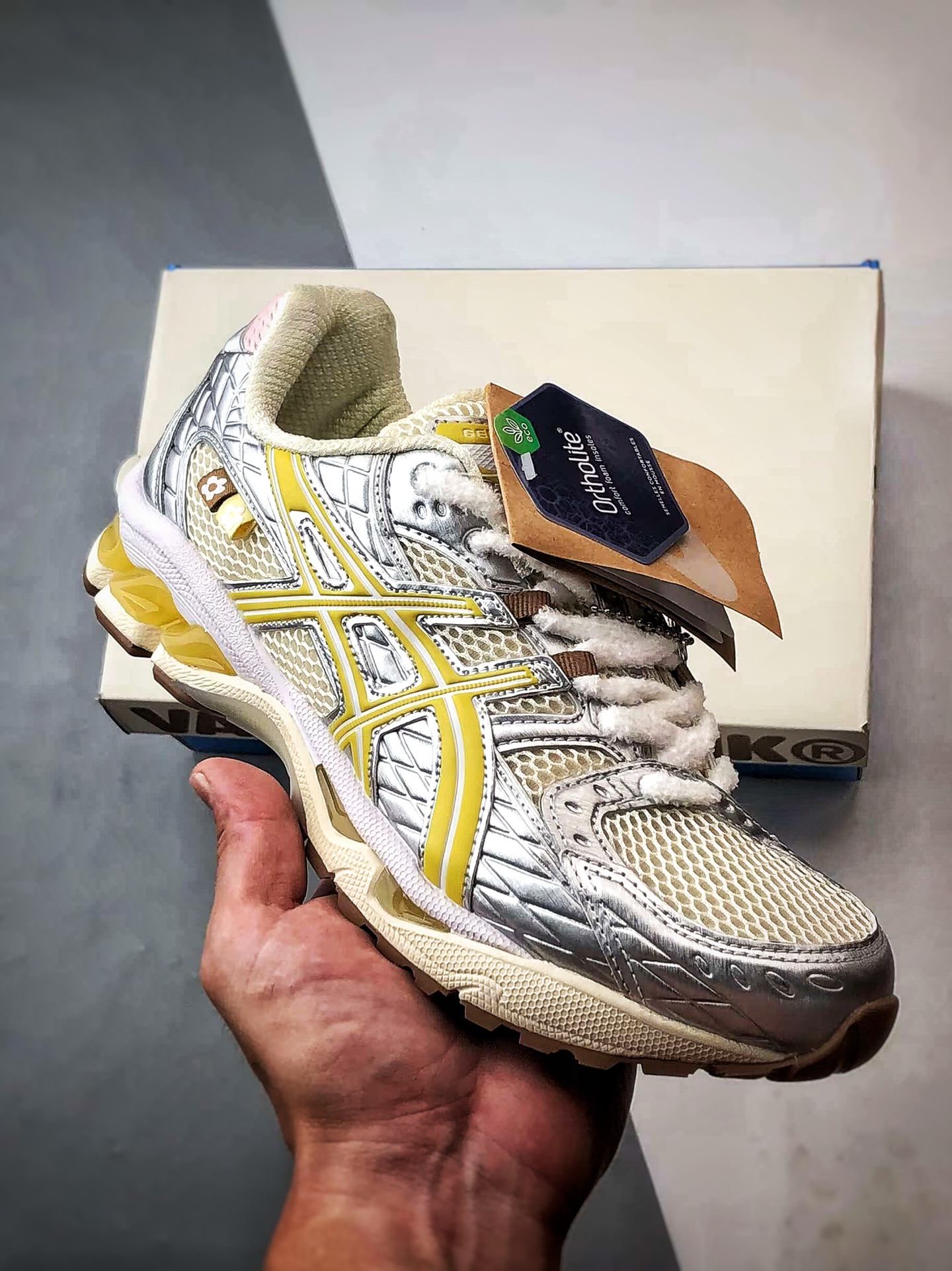 Vandy The Pink x Asics Gel-Nimbus 10.1 米银黄 亚瑟士复古先锋潮流拼接休闲跑步鞋 1203A865-752