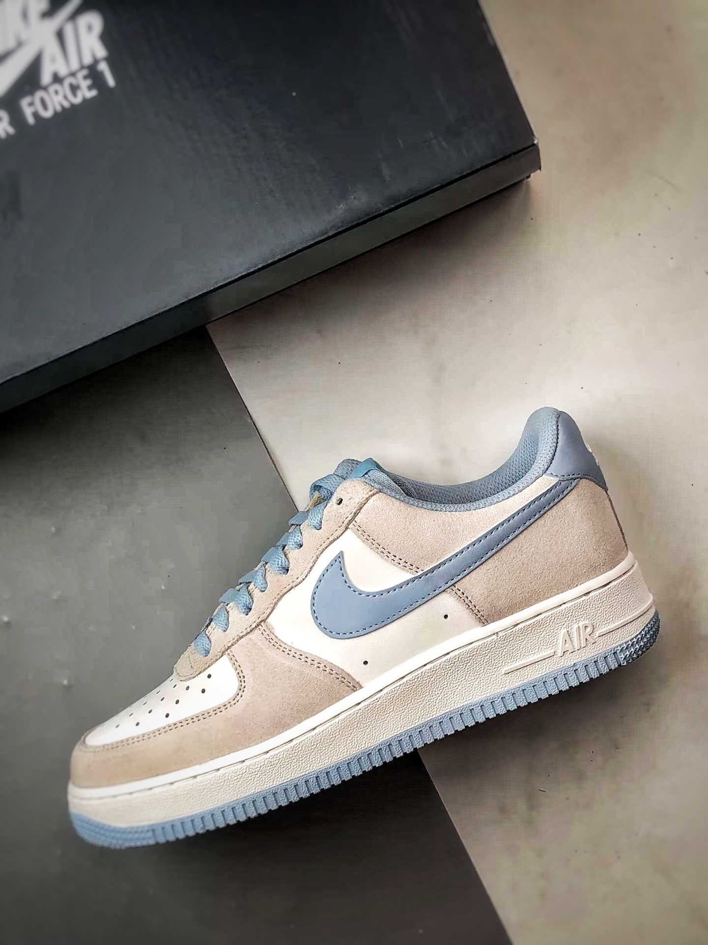 Air Force 1 '07 Low 灰白蓝 FQ8714-005