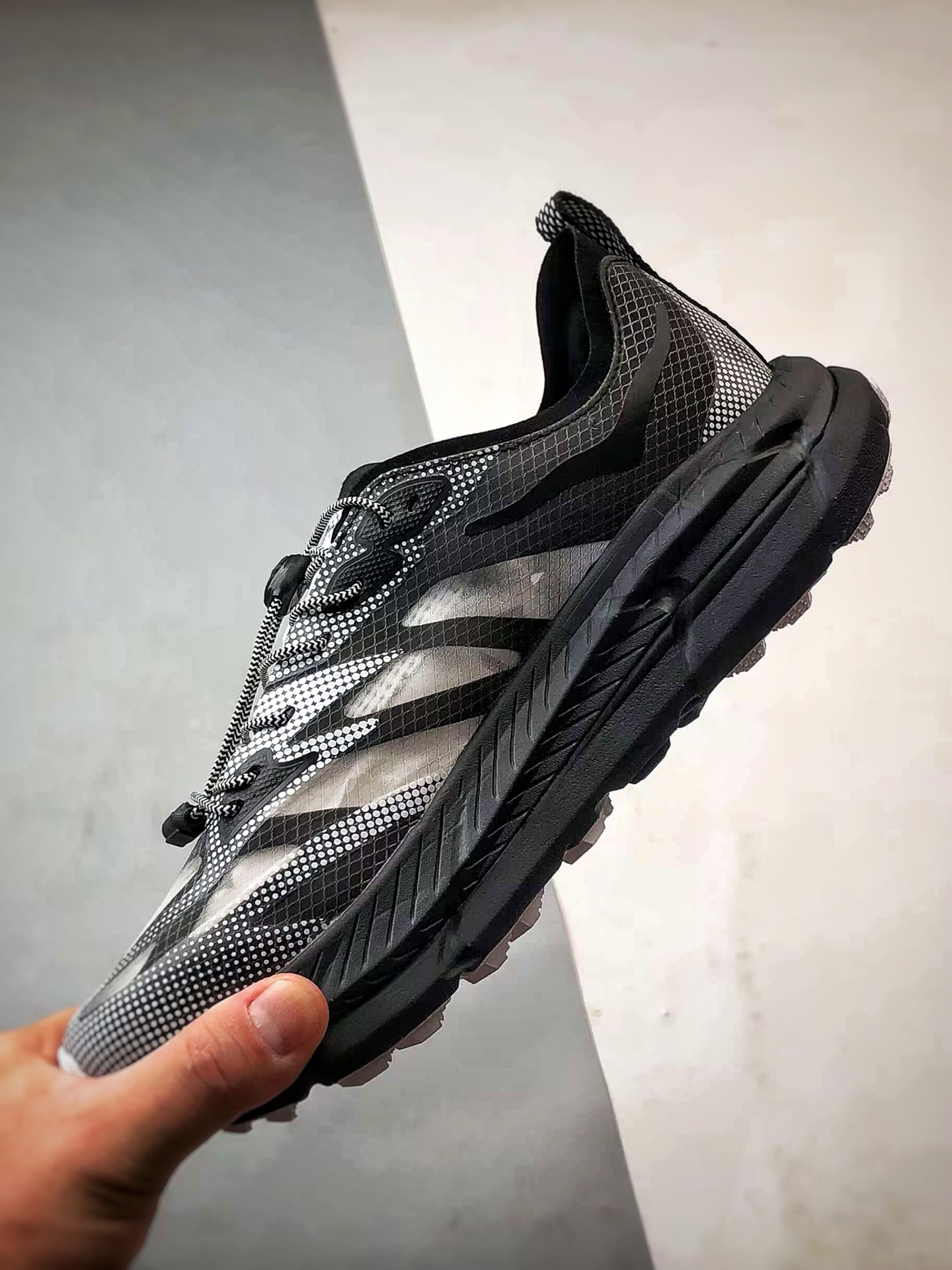 Hoka One One Mafate Speed 4 Lite 银黑 玛法特低帮轻量户外运动鞋 1168971-BWHT