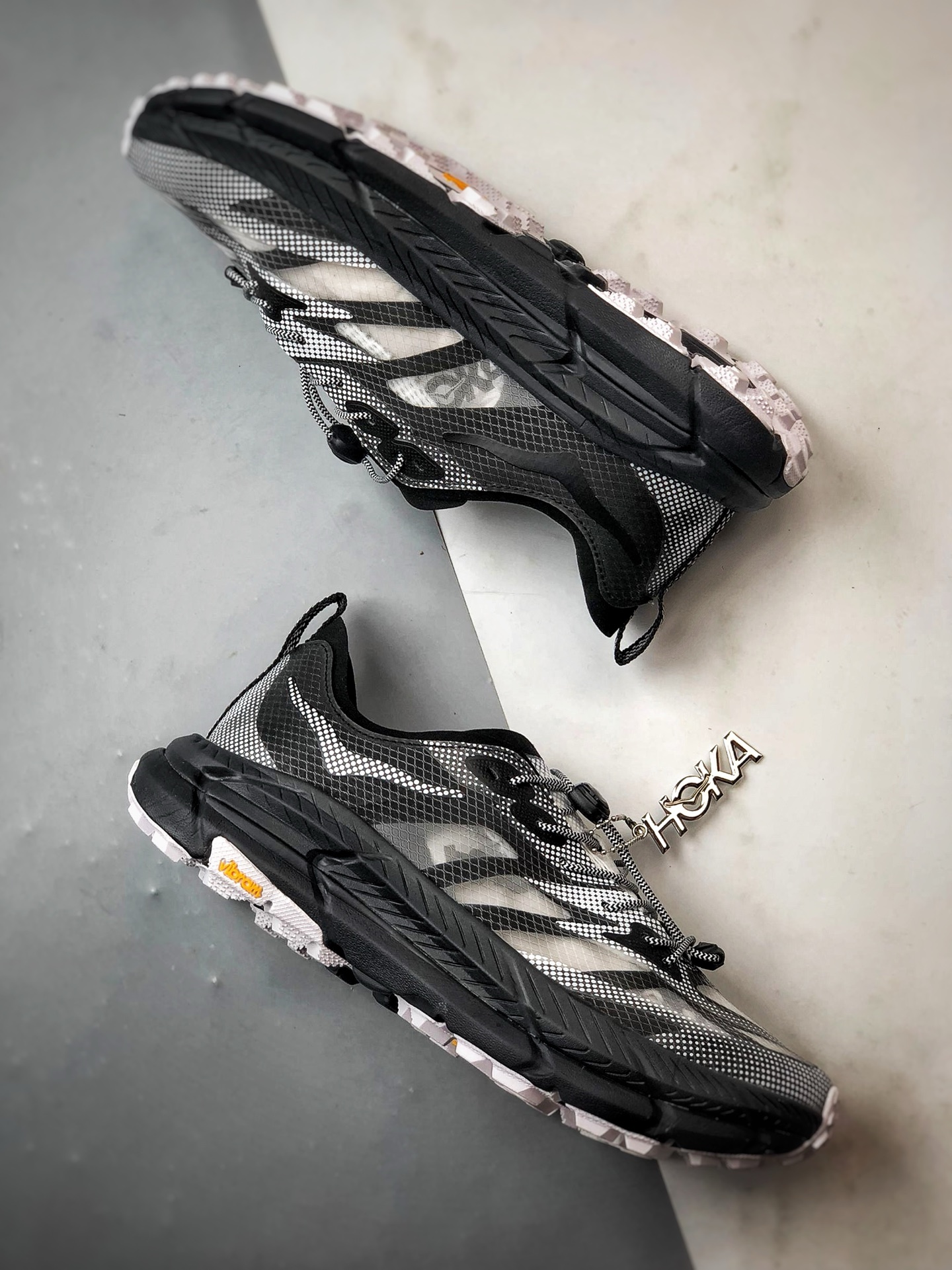 Hoka One One Mafate Speed 4 Lite 银黑 玛法特低帮轻量户外运动鞋 1168971-BWHT